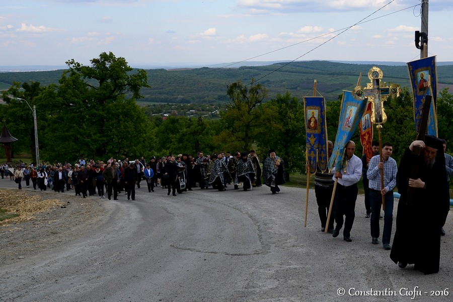 Procesiune în Joia Mare la Hadâmbu