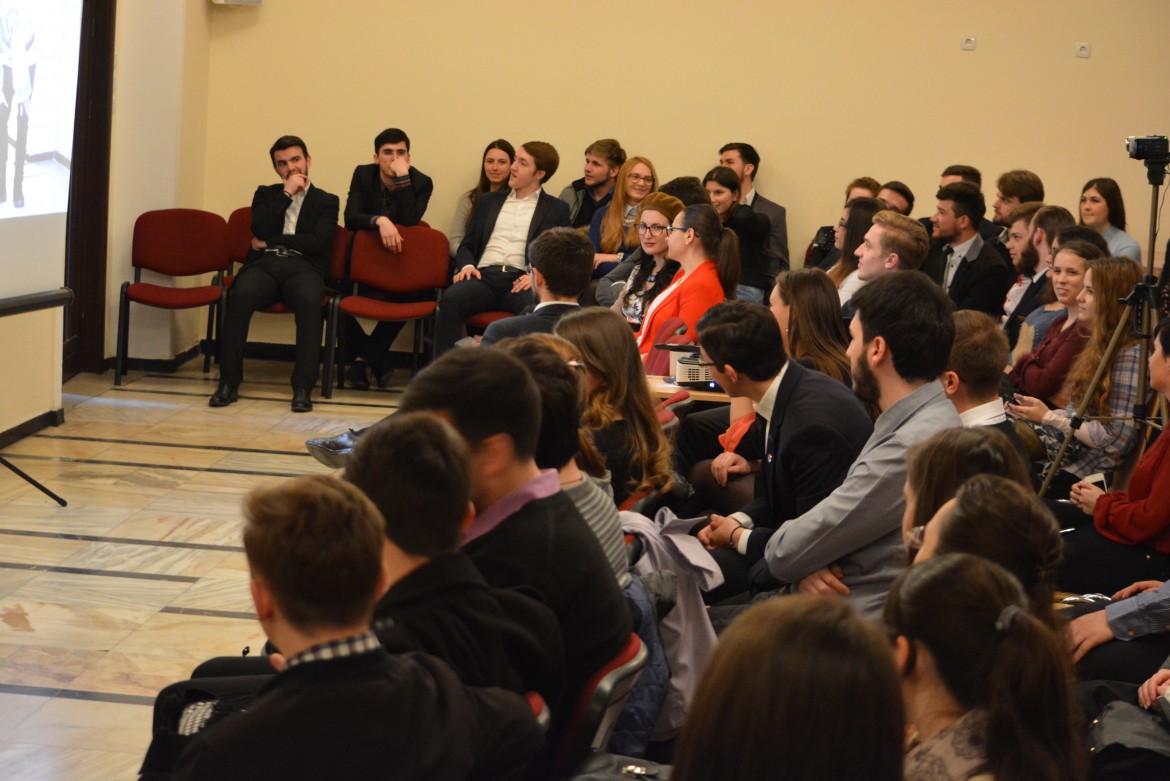 O nouă ediție a evenimentului „Seară la Colegiu”