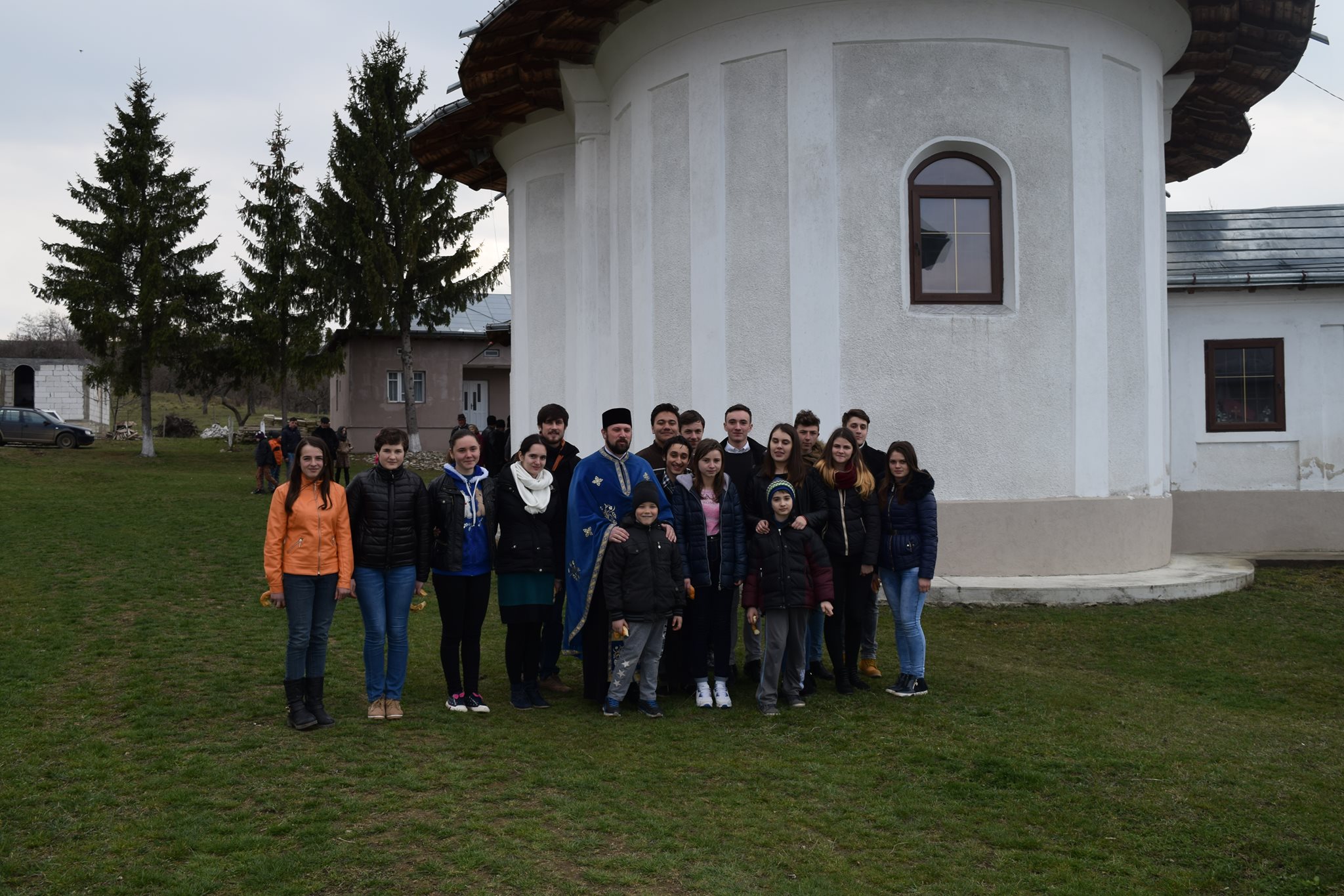 Seminarii de formare cu tinerii din cinci parohii ale Arhiepiscopiei Iașilor Seminarii de formare cu tinerii din cinci parohii ale Arhiepiscopiei Iașilor
