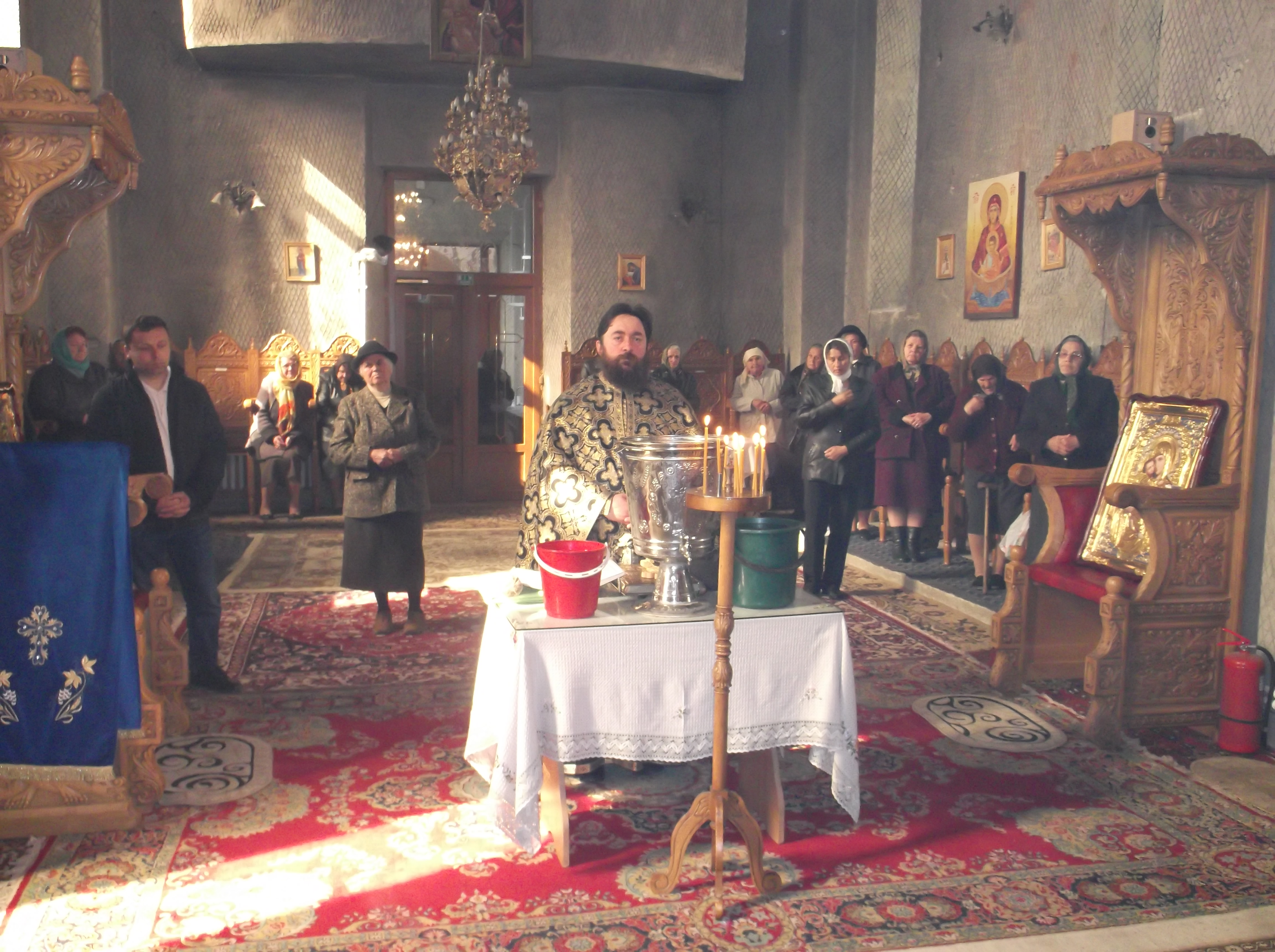 Program liturgic specific Postului Mare, în Parohia Breazu