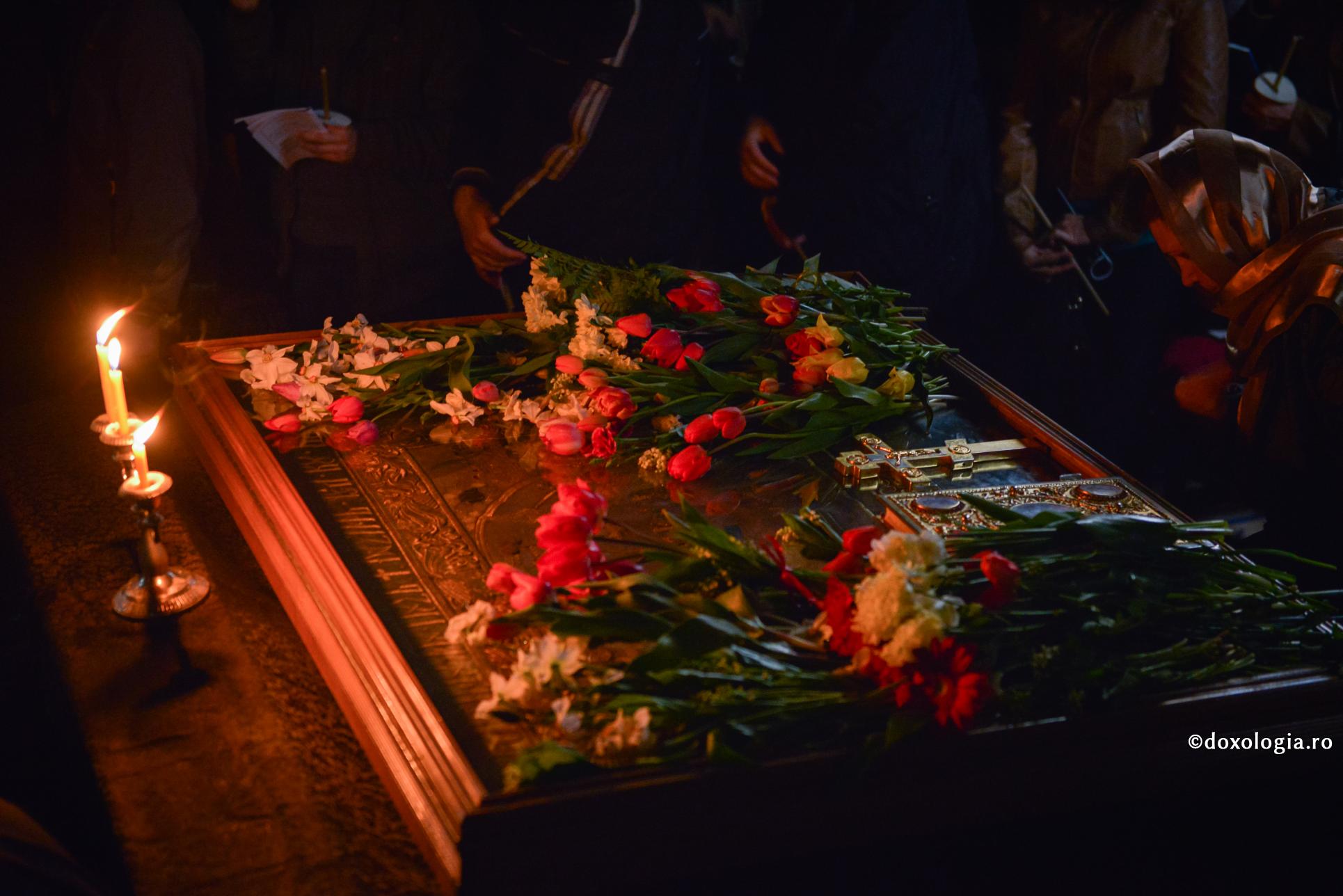 (AUDIO) „Prohodul - cântec de nădejde, cântecul biruinţei asupra morţii“ - Arhimandritul Nichifor Horia