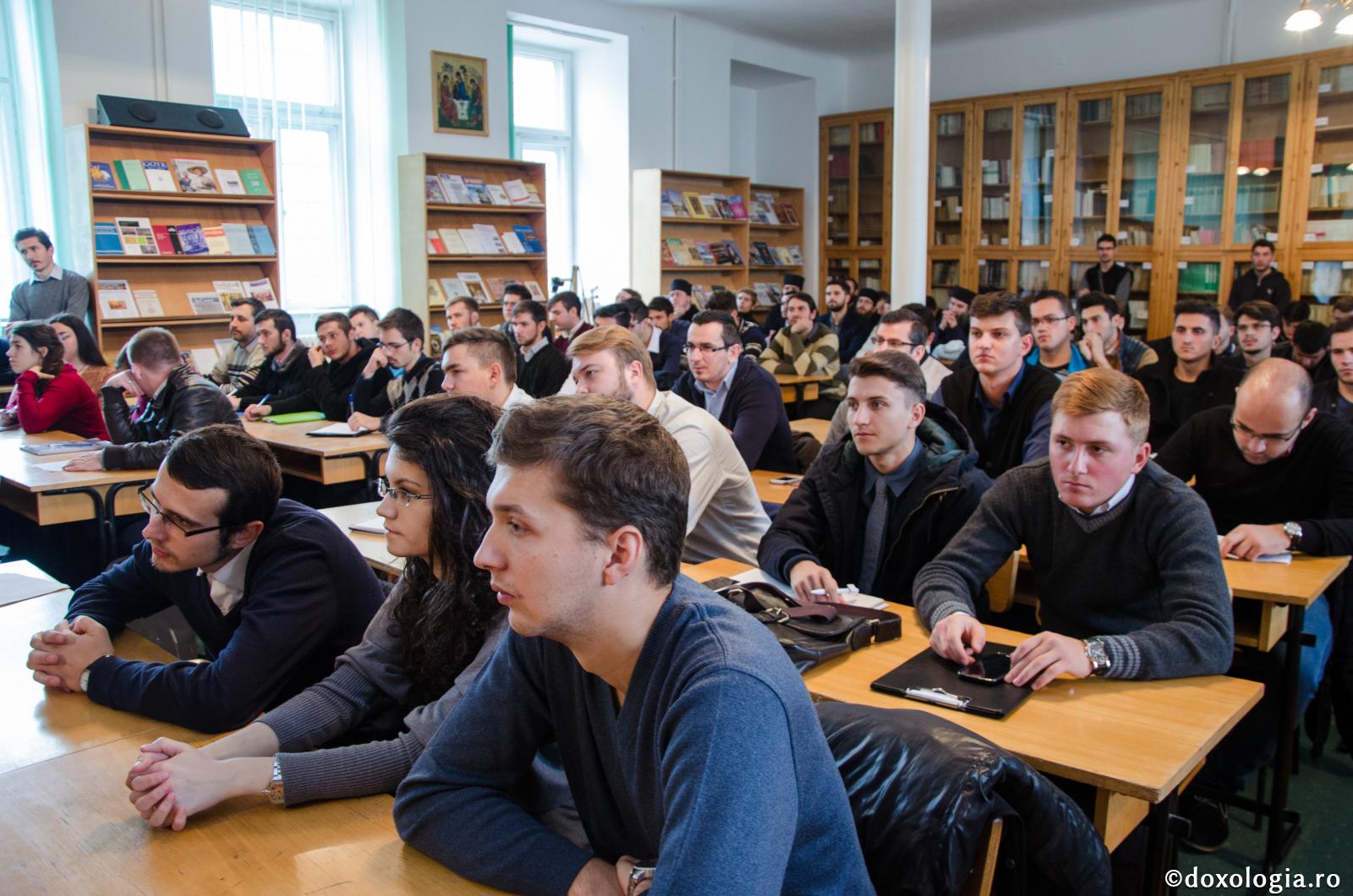 Foto: Pr. Silviu Cluci Este bine ca un tânăr să-şi întemeieze familie în timp ce studiază?