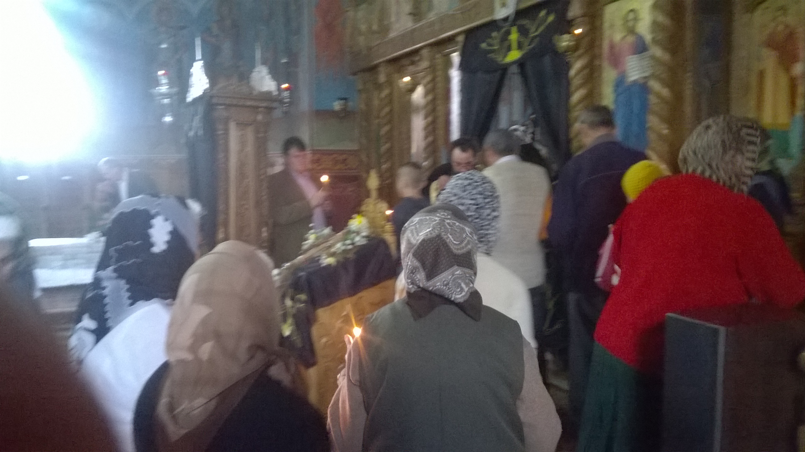 Momente emoţionante în Biserica „Sfântul Gheorghe“ din satul Topile