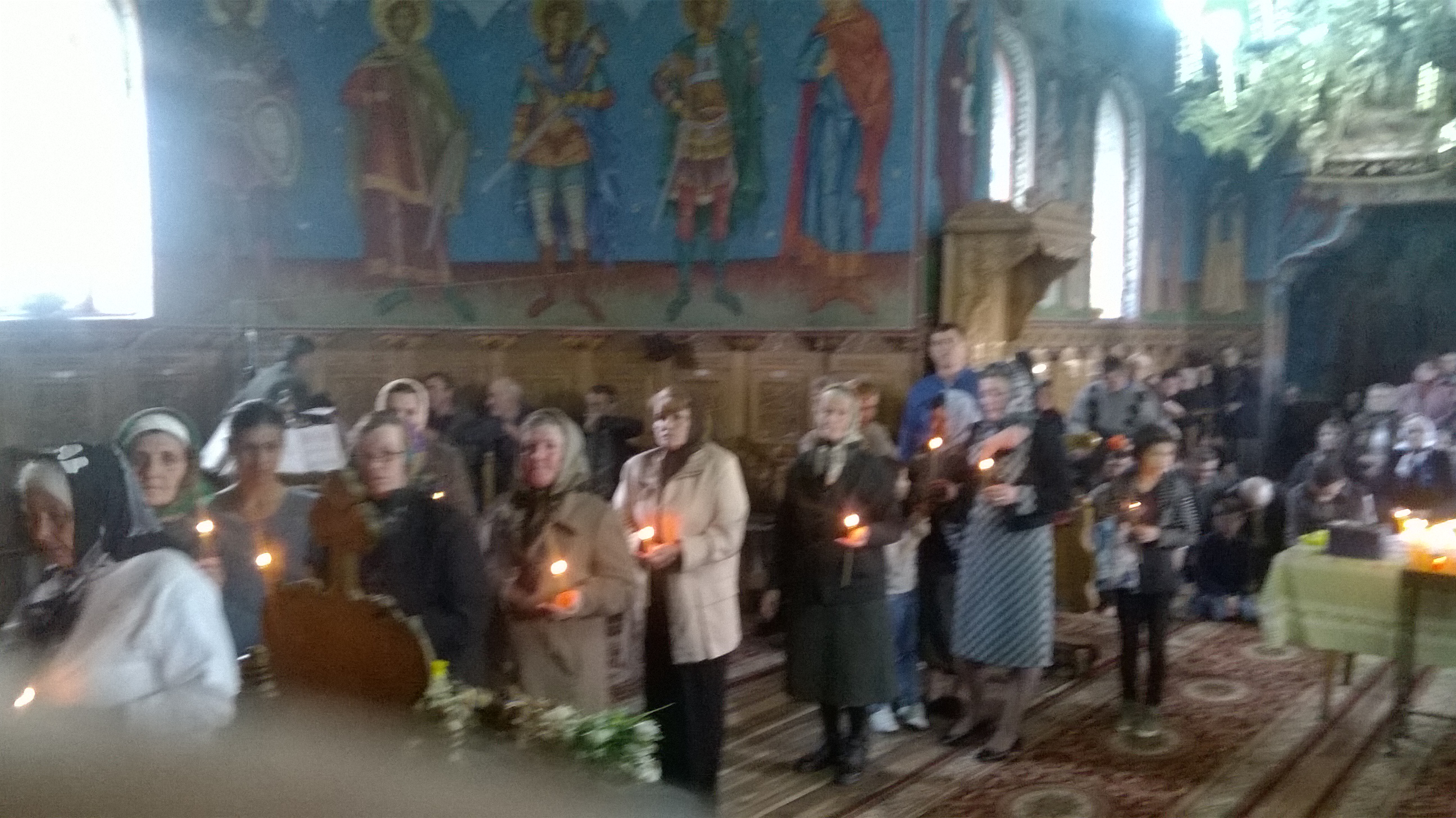 Momente emoţionante în Biserica „Sfântul Gheorghe“ din satul Topile