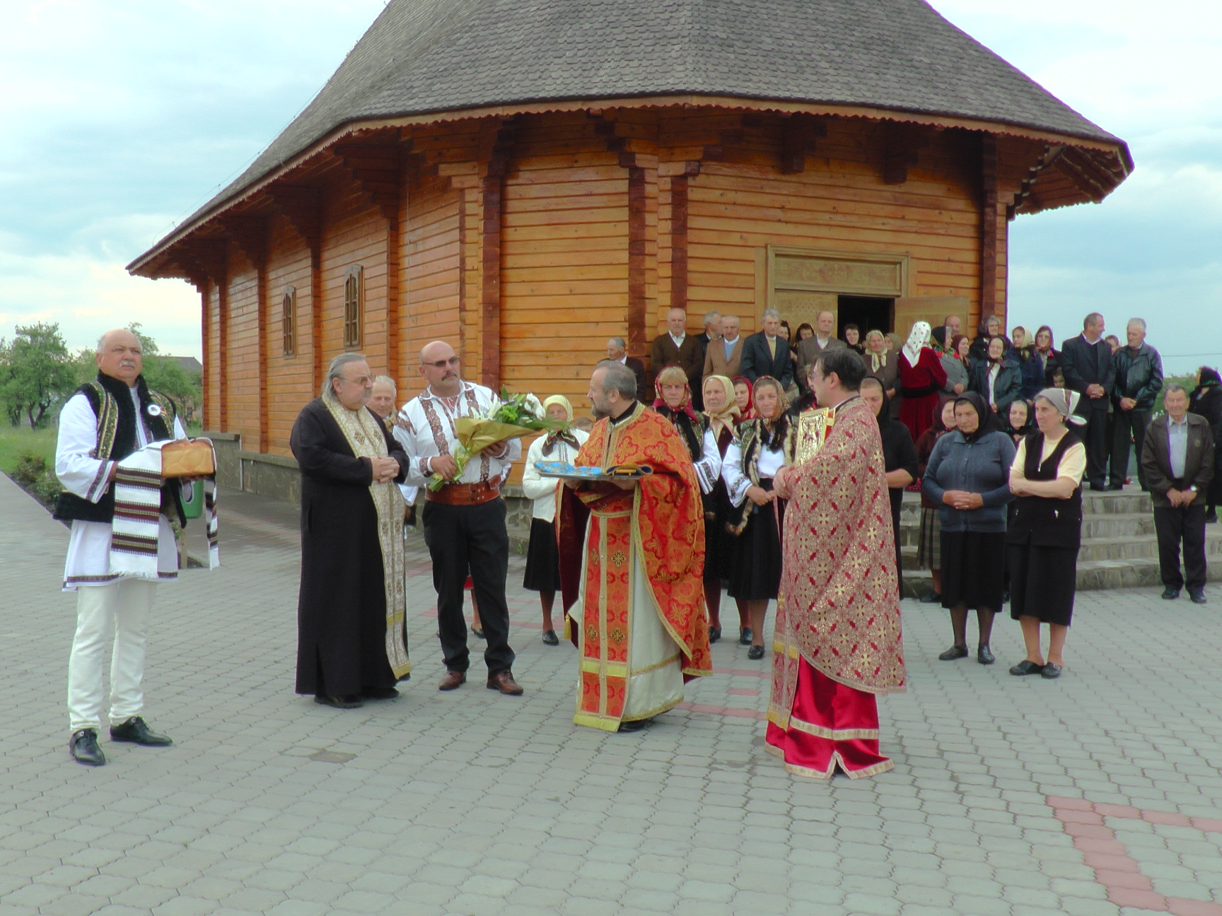 Bibliotecă parohială la Volovăţ, judeţul Suceava