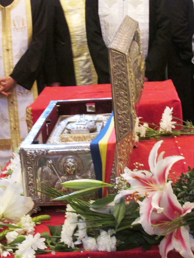 Moaștele Sfântului Ierarh Nicolae, la Catedrala Arhiepiscopală din Arad