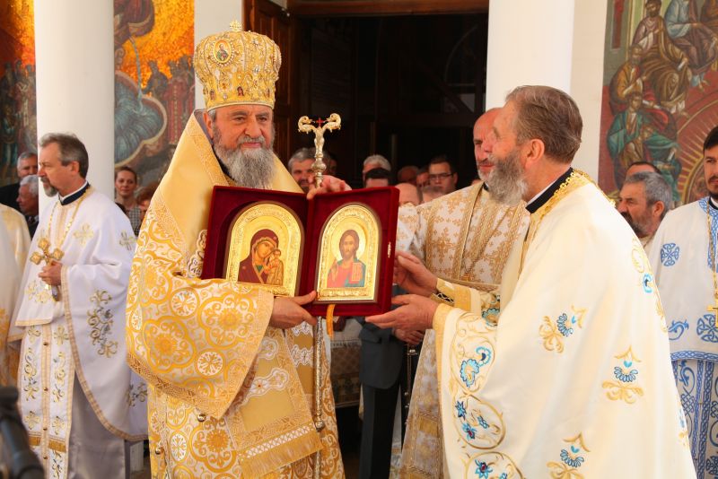 Înaltpreasfinţitul Laurenţiu: „Este datoria noastră de a-i vedea pe vârstnicii noştri alături de Biserică, sub ocrotirea lui Dumnezeu”