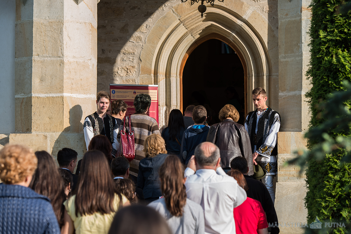 Concursul național interdisciplinar „Cultură și spiritualitate românească”, la Mănăstirea Putna