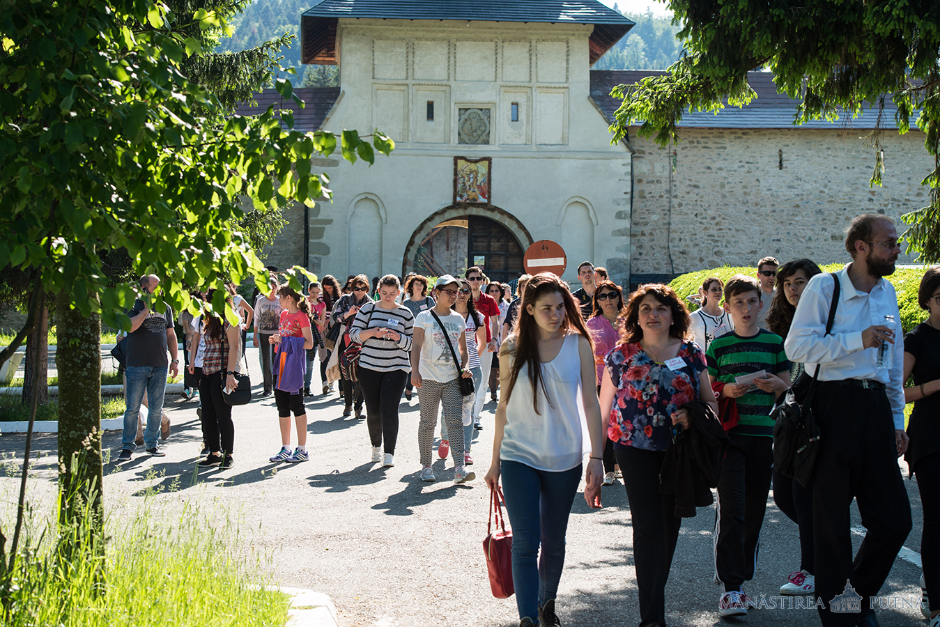 Concursul național interdisciplinar „Cultură și spiritualitate românească”, la Mănăstirea Putna