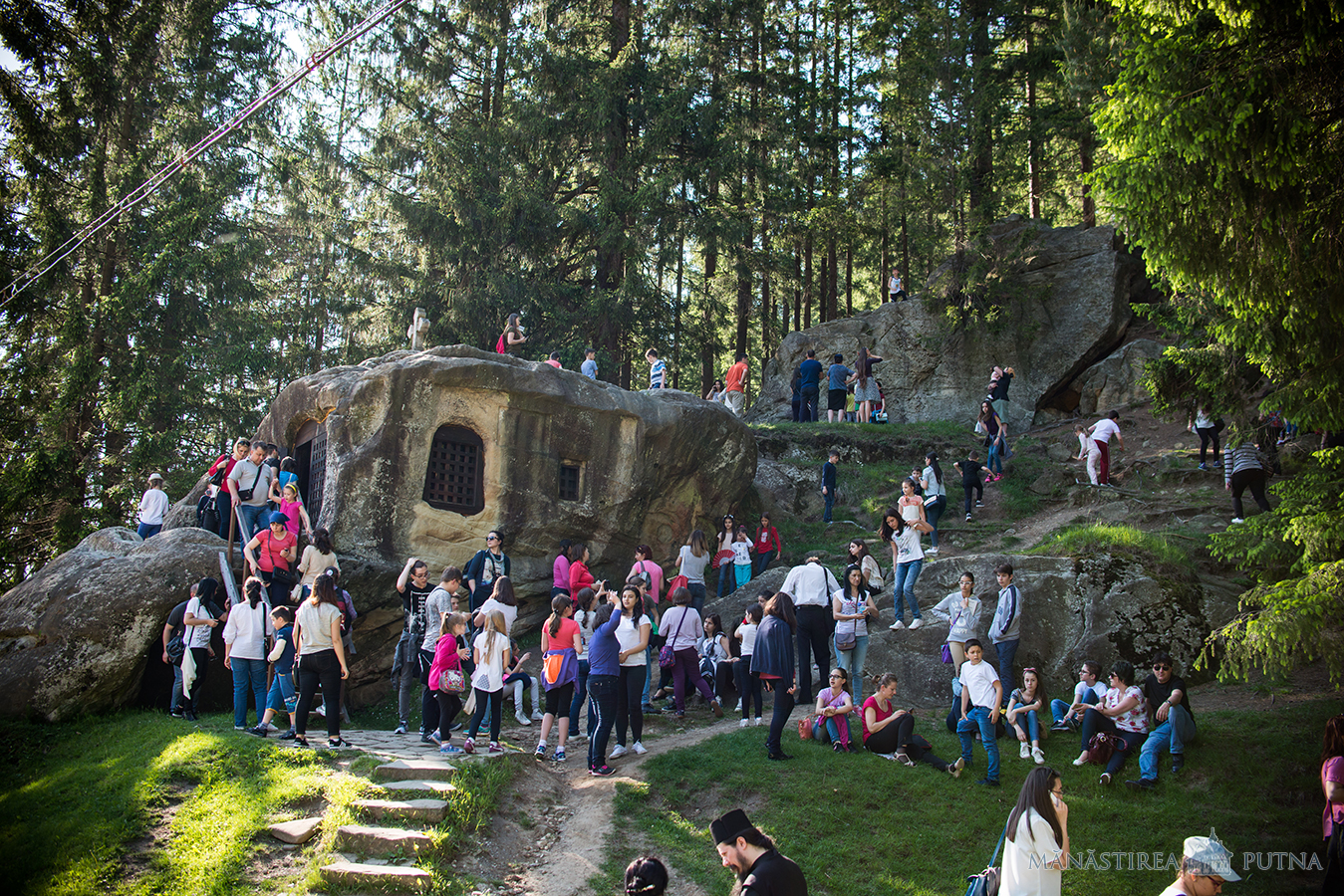 Concursul național interdisciplinar „Cultură și spiritualitate românească”, la Mănăstirea Putna