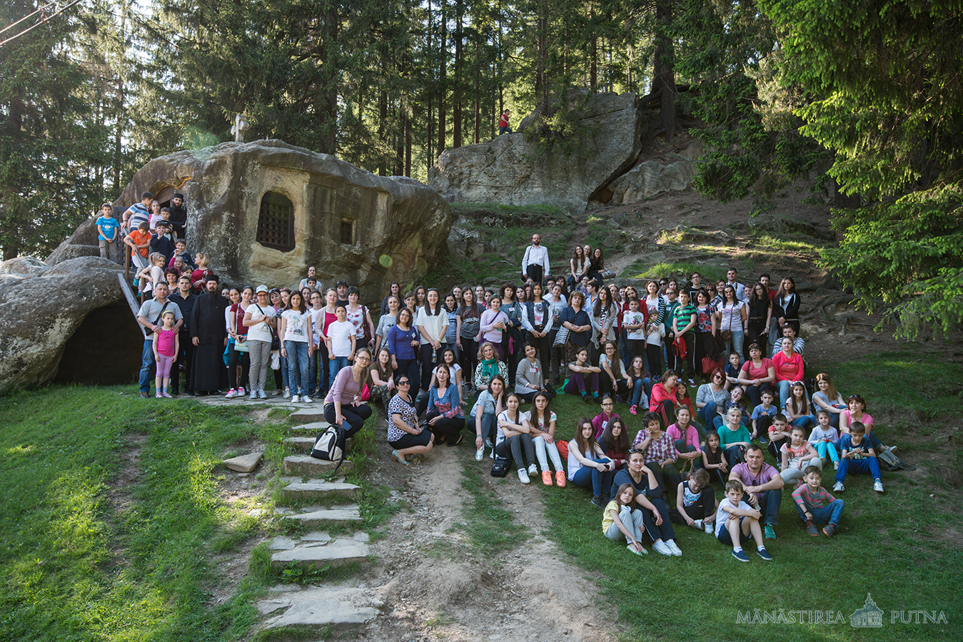 Concursul național interdisciplinar „Cultură și spiritualitate românească”, la Mănăstirea Putna