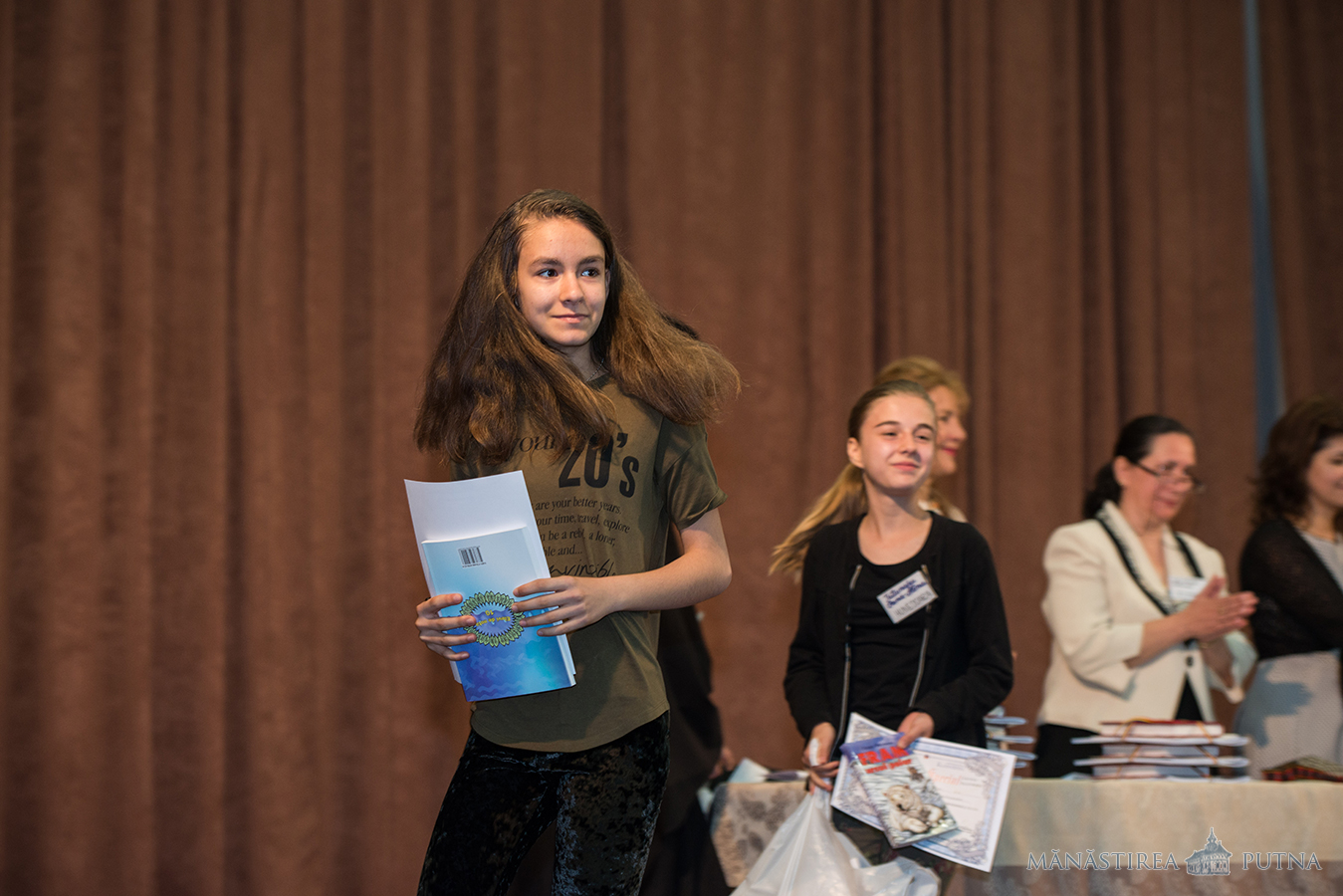 Concursul național interdisciplinar „Cultură și spiritualitate românească”, la Mănăstirea Putna