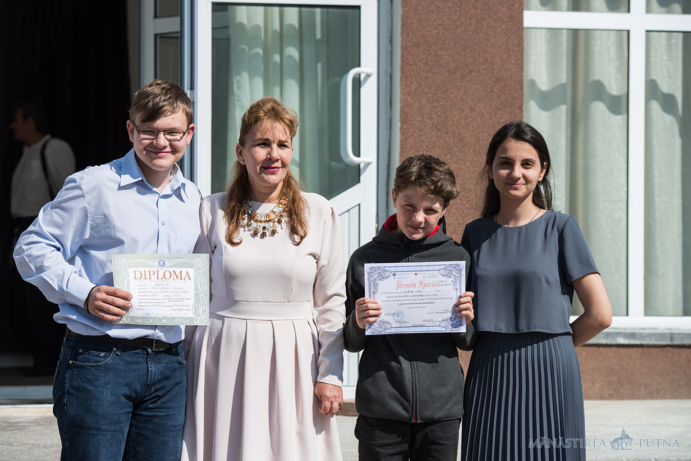Concursul național interdisciplinar „Cultură și spiritualitate românească”, la Mănăstirea Putna