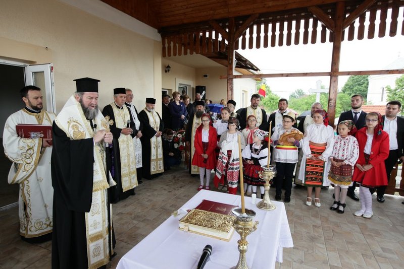 Sfinţitrea casei sociale din Valea Vinului