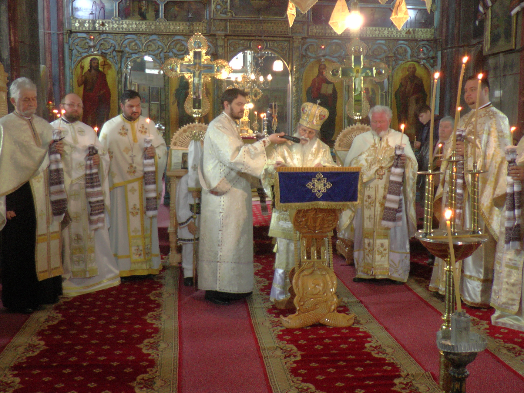 115 ani de la sfinţirea bisericii din Pojorâta, sărbătoriţi prin Liturghie arhierească