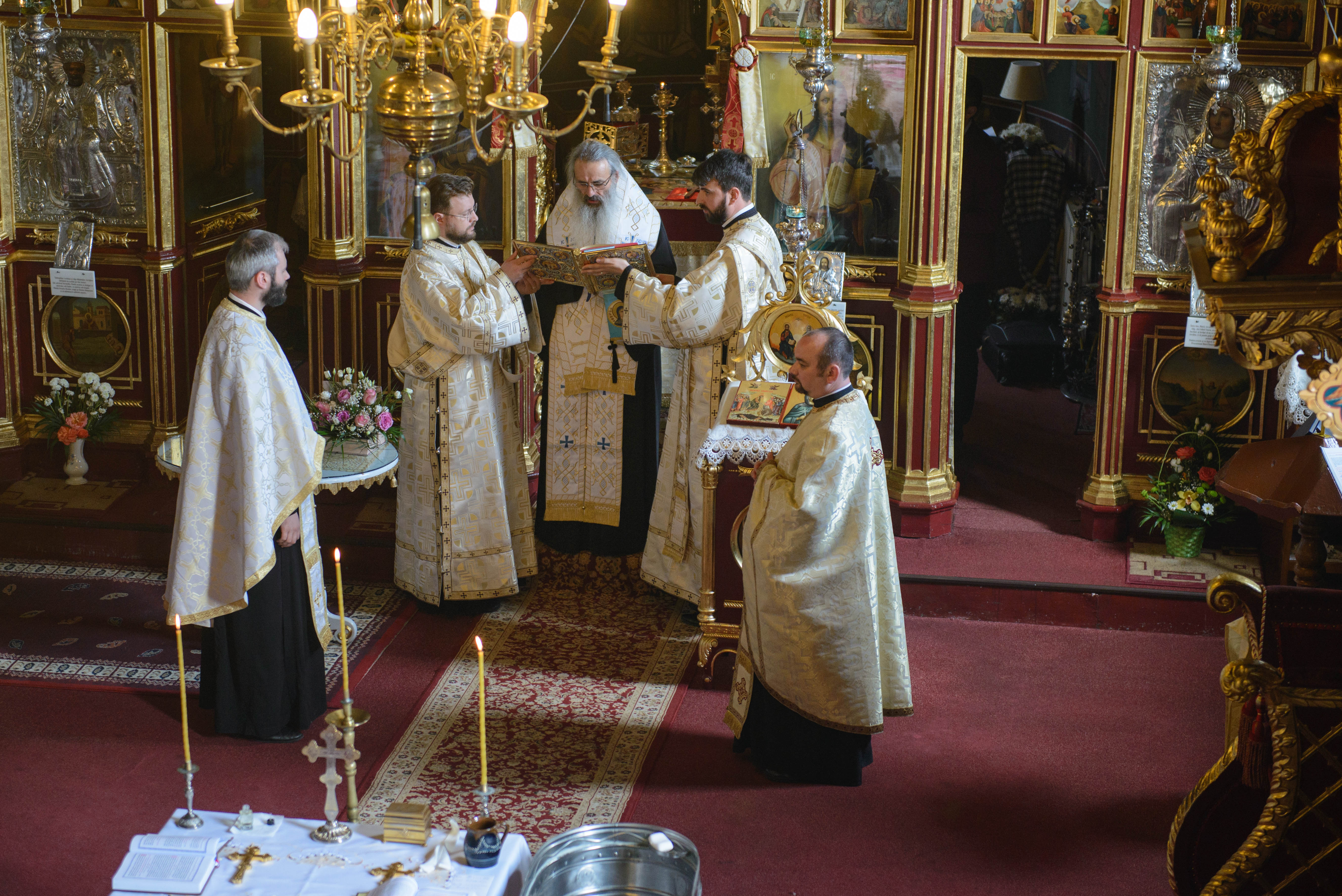 „Fratele geamăn sau sora geamănă ai lui Toma suntem noi”