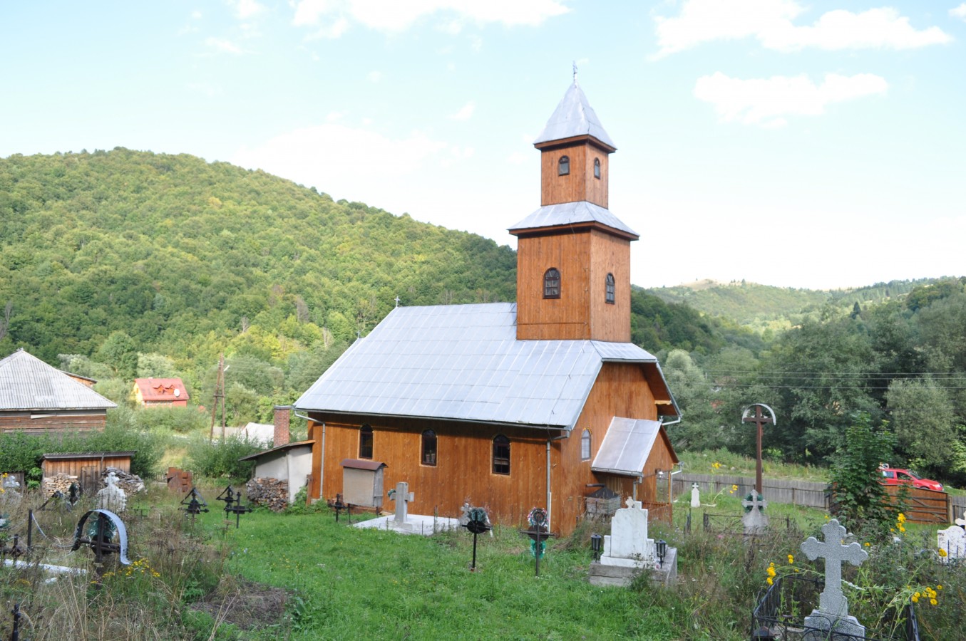 Vizită arhierească și binecuvântarea lucrărilor, în filia Scrind Frăsinet a parohiei Ciuleni Vizită arhierească și binecuvântarea lucrărilor, în filia Scrind Frăsinet a parohiei Ciuleni