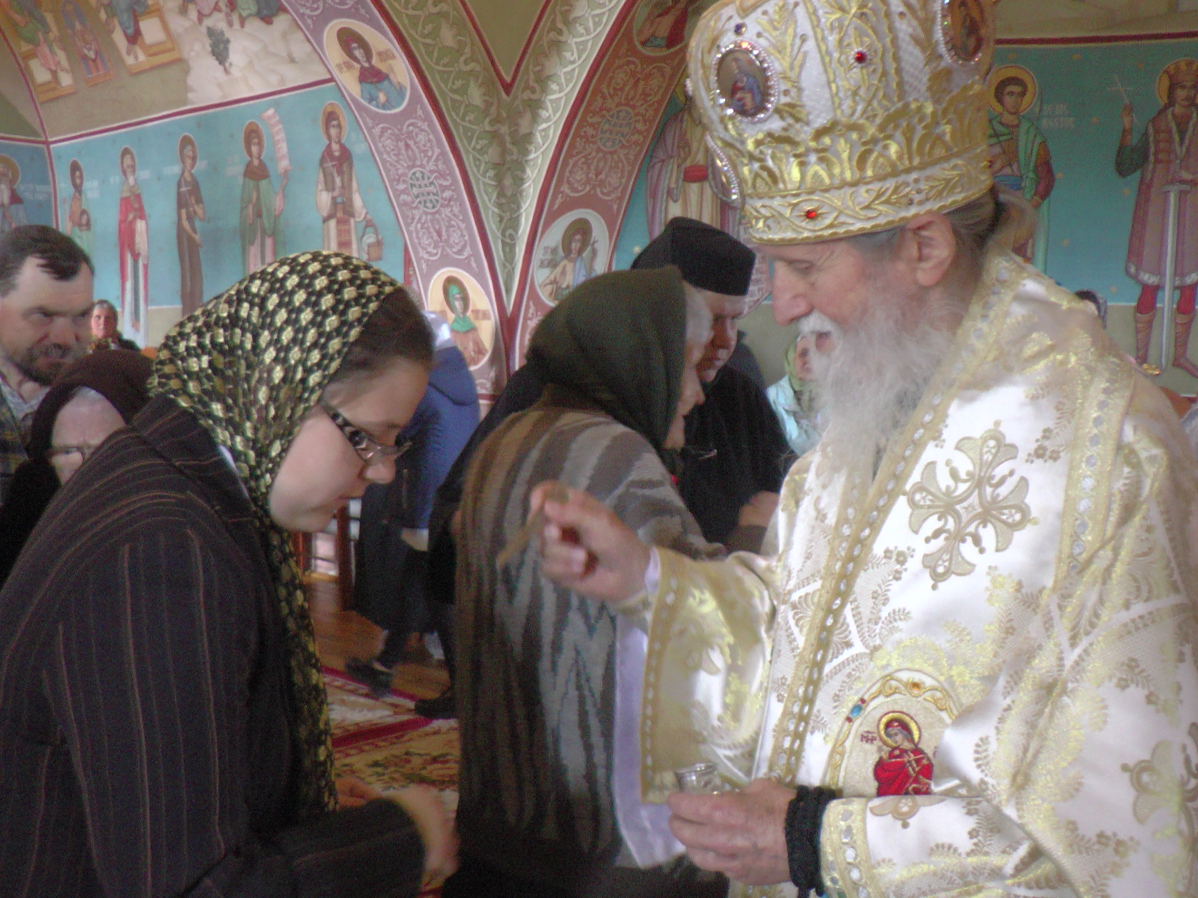 Bucurie duhovnicească la Căminul de bătrâni „Sfântul Ioan cel Nou” din Suceava Bucurie duhovnicească la Căminul de bătrâni „Sfântul Ioan cel Nou” din Suceava