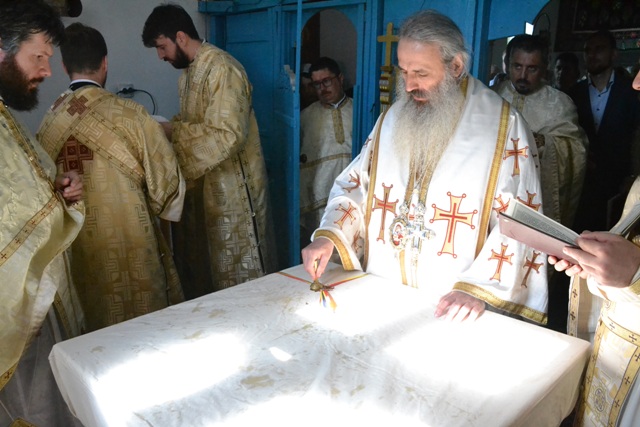 Foto: Lucian Ducan Biserica „Sfântul Mare Mucenic Gheorghe” din Recea, jud. Iași  a fost resfințită