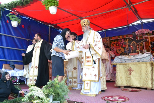Foto: Lucian Ducan Biserica „Sfântul Mare Mucenic Gheorghe” din Recea, jud. Iași  a fost resfințită