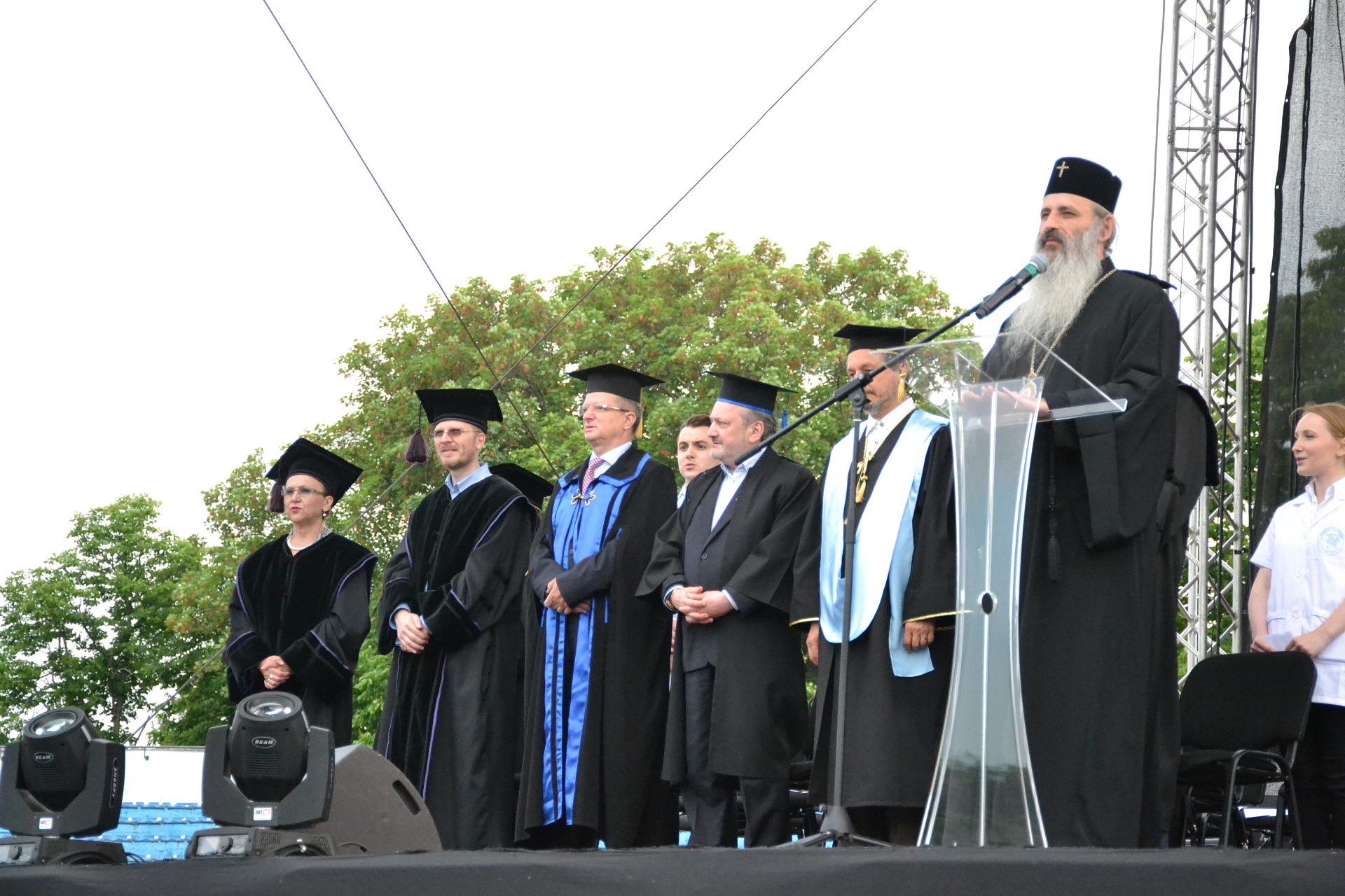 O rugăciune a unit un stadion – Marşul Absolvenţilor la Iaşi O rugăciune a unit un stadion – Marşul Absolvenţilor la Iaşi