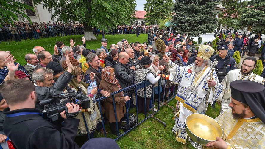 Sărbătoarea Izvorului Tămăduirii, la Mănăstirea Ghighiu