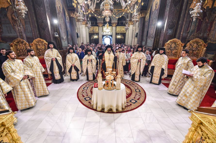 Slujbă de Priveghere pentru hramul Catedralei Patriarhale