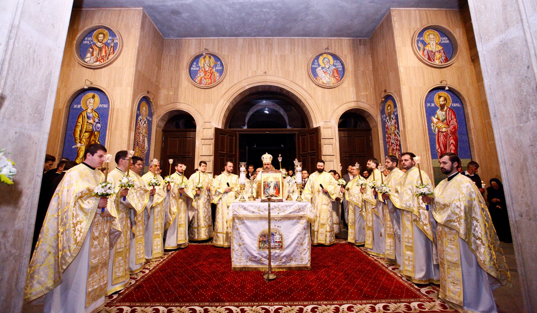 Înaltpreasfinţitul Părinte Ciprian: „Învierea Mântuitorului nostru Iisus Hristos din morți constituie temelia credinței și a viețuirii creștine”