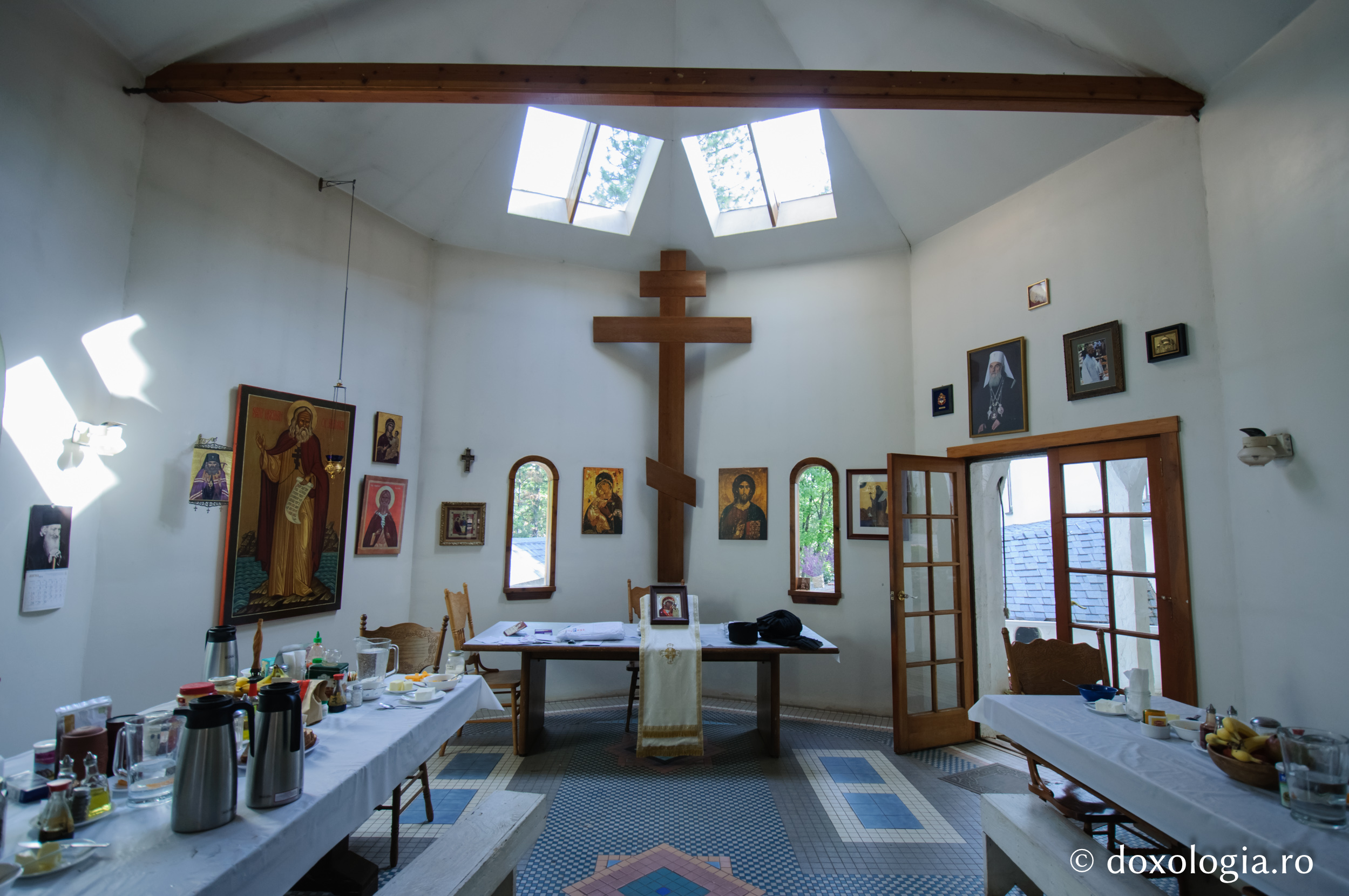 Mănăstirea „Sfântul Gherman” din Platina, California