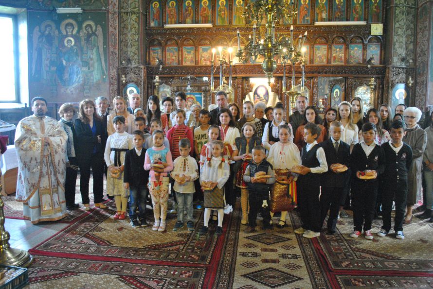 Serbare pascală în parohia Căteasca, protoieria Topoloveni