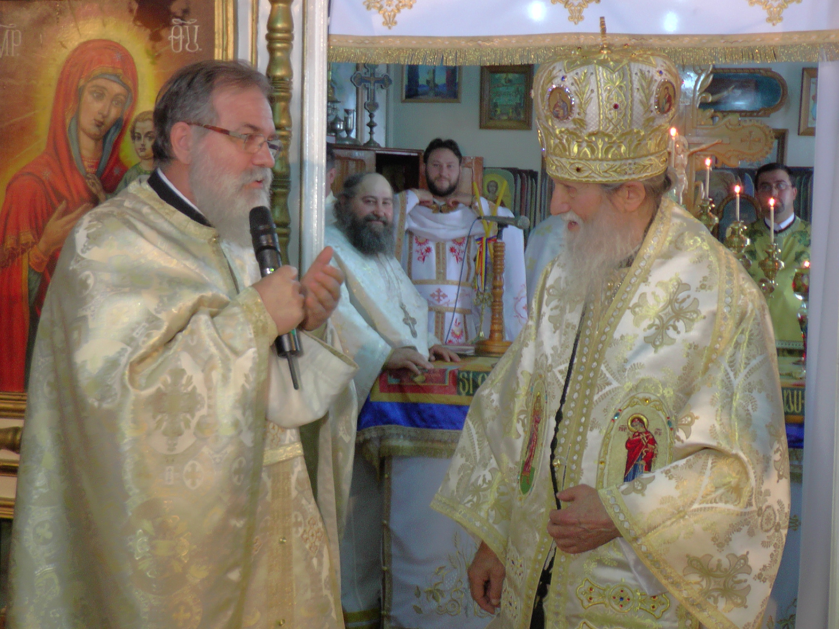 IPS Arhiepiscop Pimen: „Bucuria duhovnicească vine prin purtarea crucii, a necazurilor“