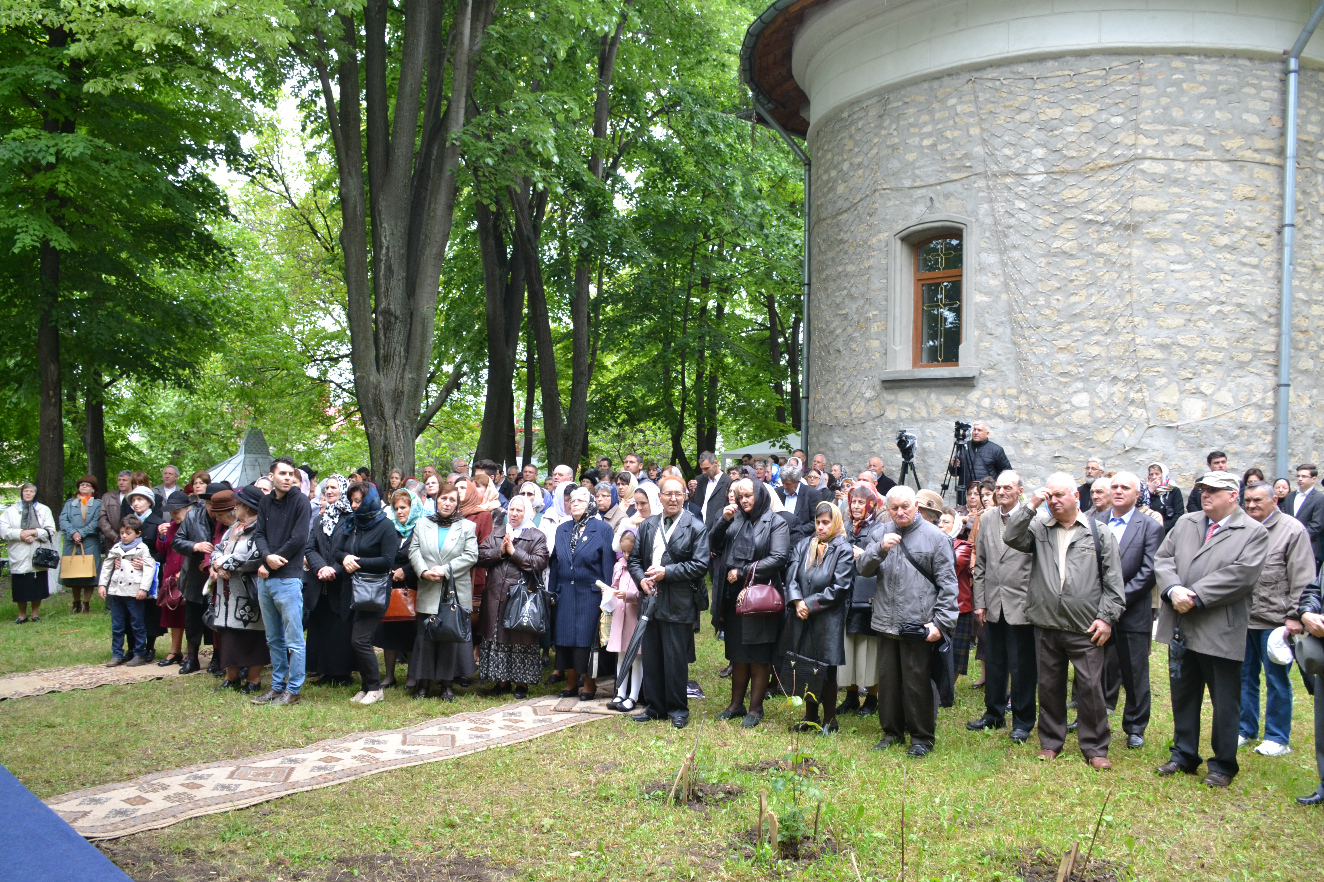 „Fratele geamăn sau sora geamănă ai lui Toma suntem noi”