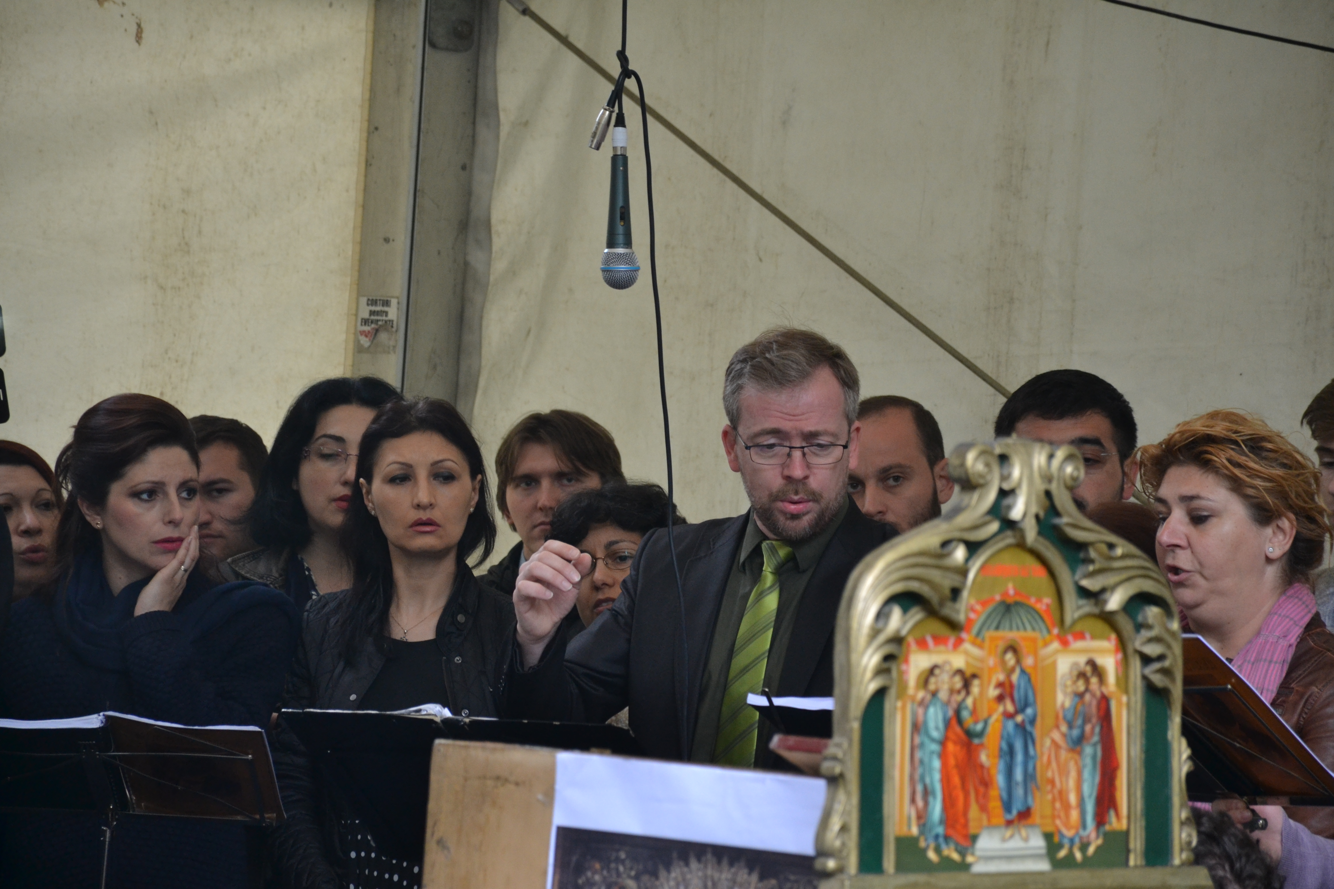 „Fratele geamăn sau sora geamănă ai lui Toma suntem noi”