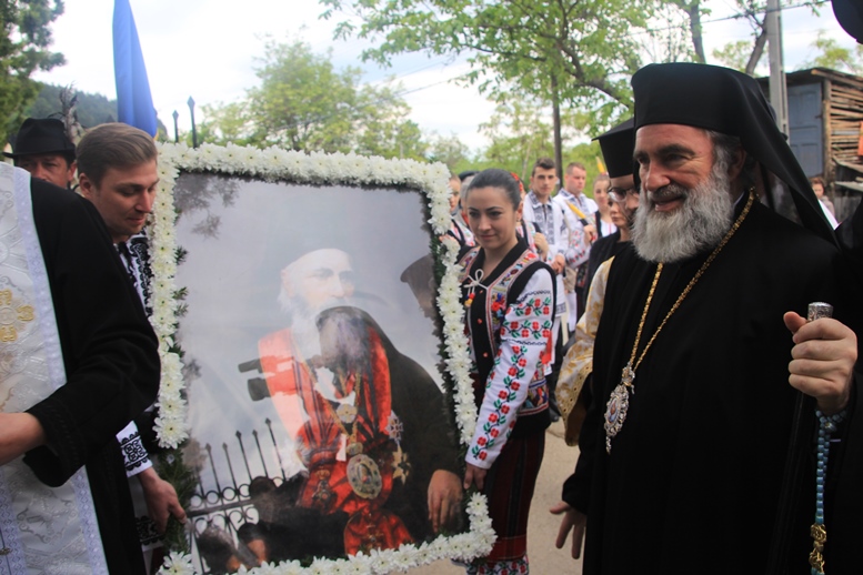 Evenimente de marcă dedicate Episcopului Melchisedec Ştefănescu (GALERIE FOTO) Evenimente de marcă dedicate Episcopului Melchisedec Ştefănescu (GALERIE FOTO)
