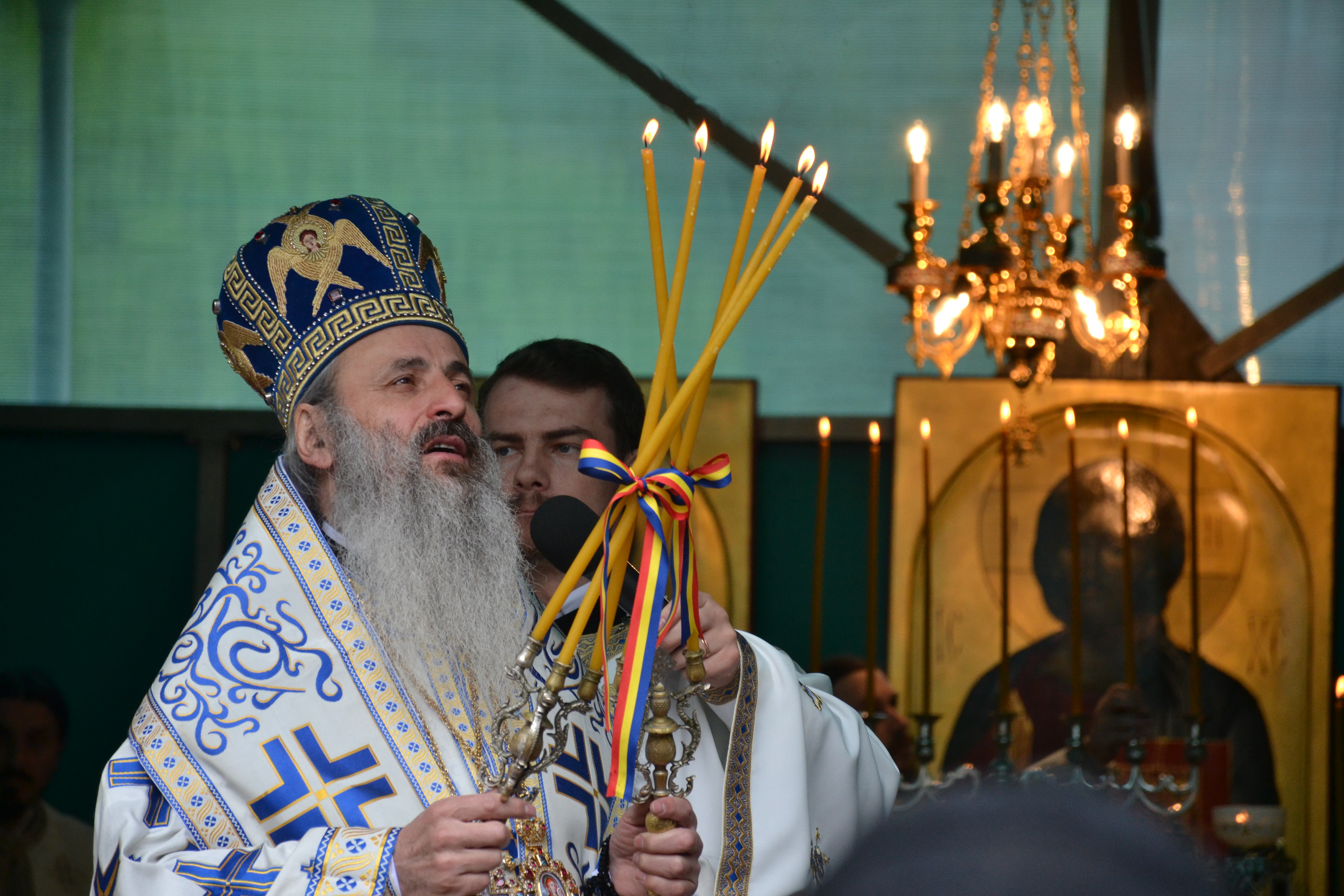 „Oamenii au fost încredințați Maicii Domnului de Hristos atunci când El era pe cruce”