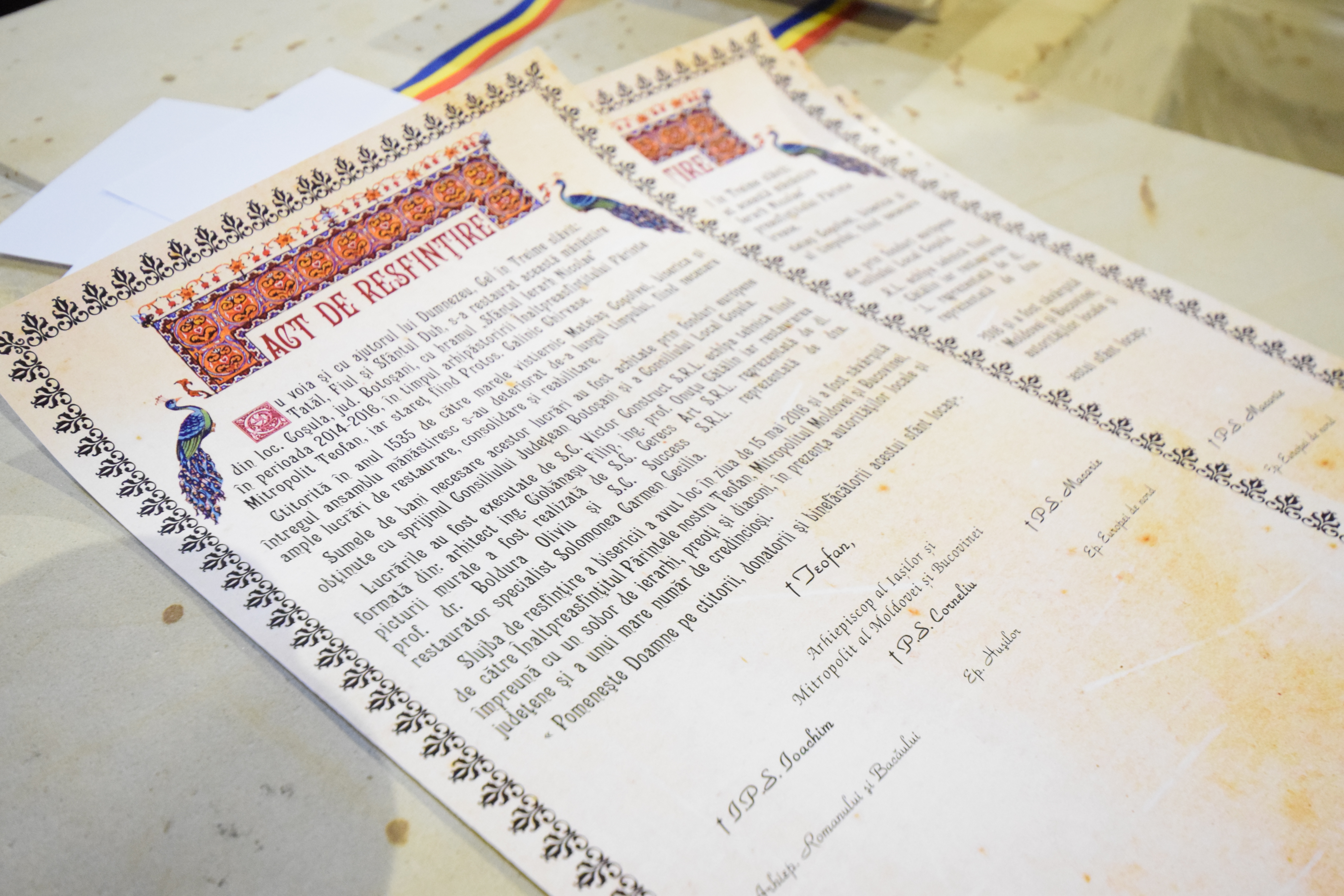 Mănăstirea Coșula a renăscut: slujbă de resfințire oficiată de patru ierarhi, în prezența a 3000 de credincioși