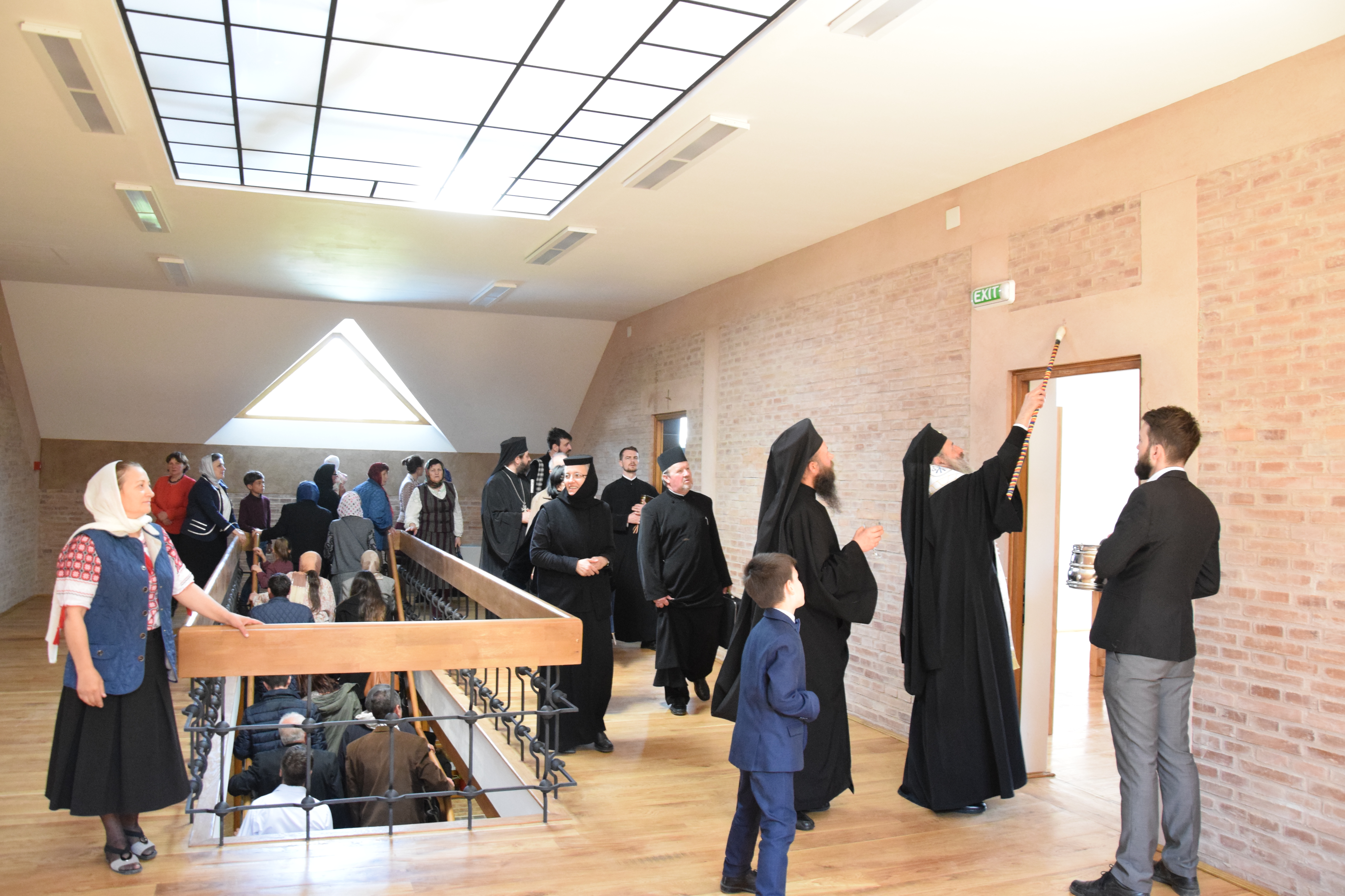 Mănăstirea Coșula a renăscut: slujbă de resfințire oficiată de patru ierarhi, în prezența a 3000 de credincioși