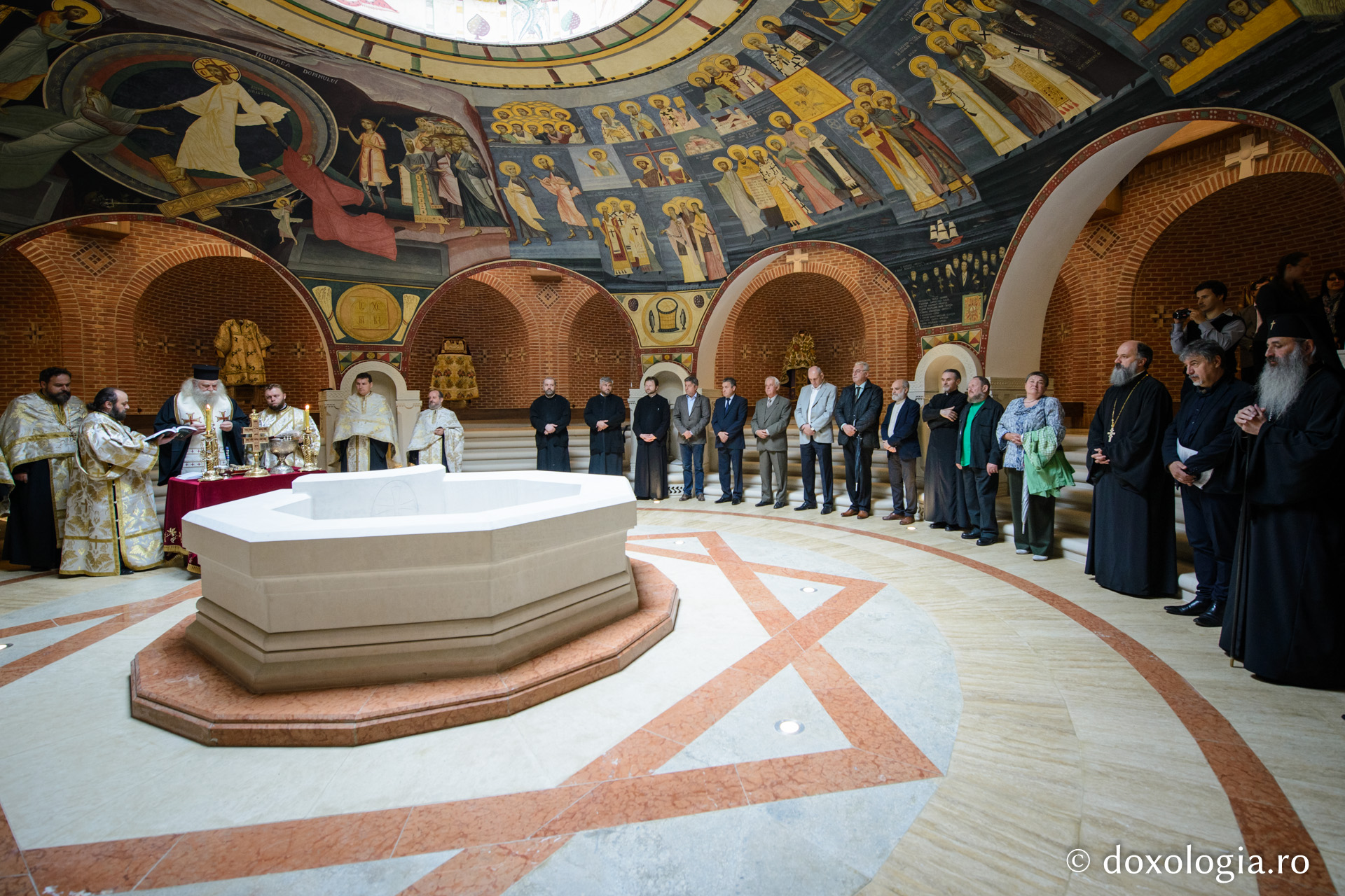 Ansamblul Mitropolitan din Iaşi s-a deschis pentru public