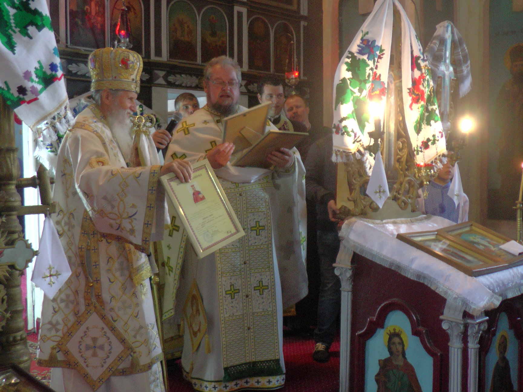 Sărbătoare arhierească în Parohia Bălcăuți