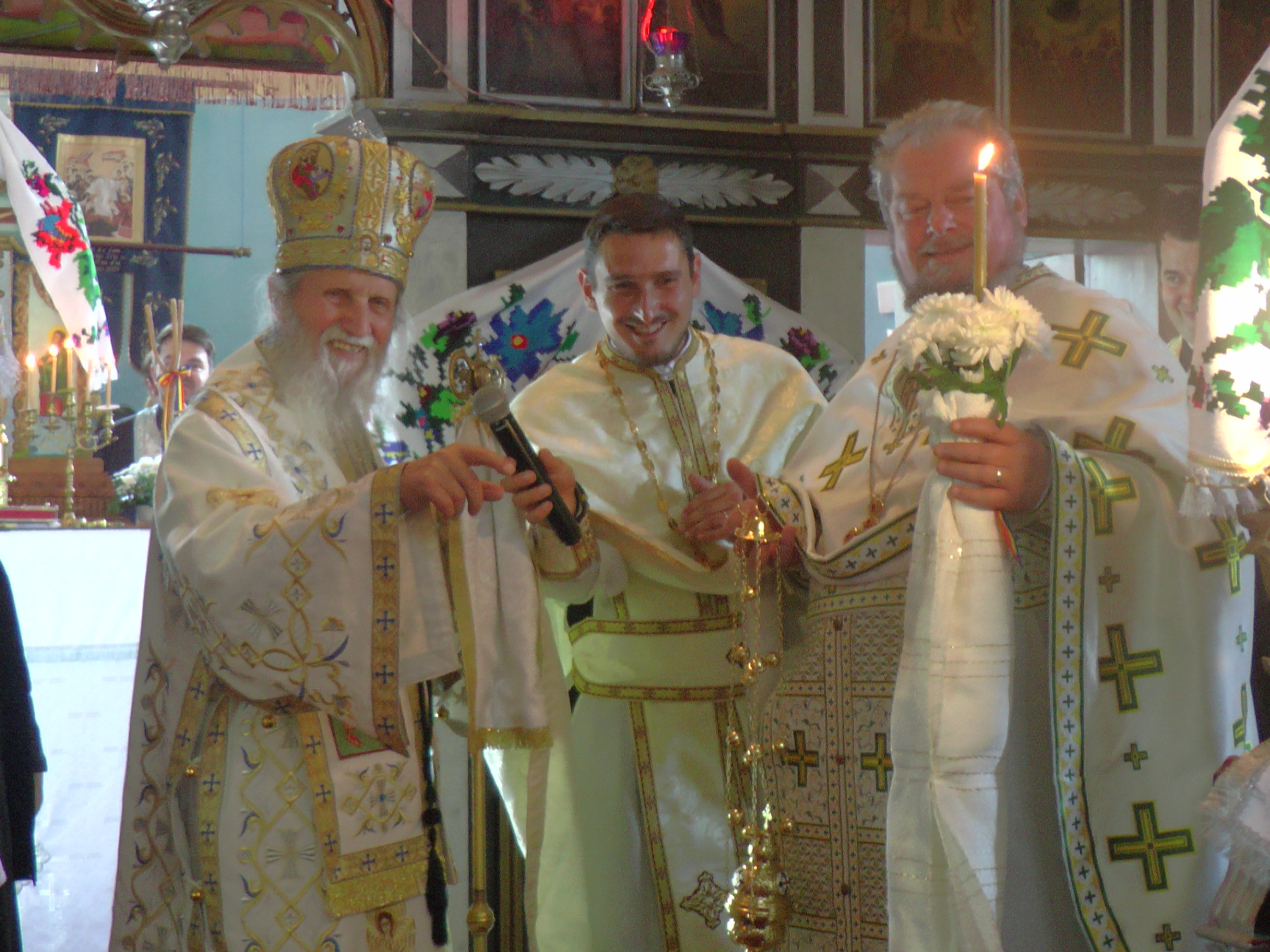 Sărbătoare arhierească în Parohia Bălcăuți