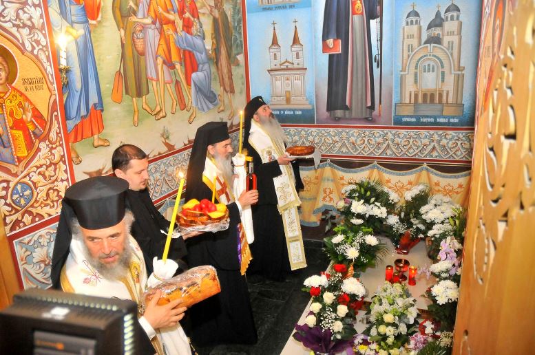 Ierarhi, preoți și credincioși, la pomenirea Episcopului Ioachim Mareș Ierarhi, preoți și credincioși, la pomenirea Episcopului Ioachim Mareș