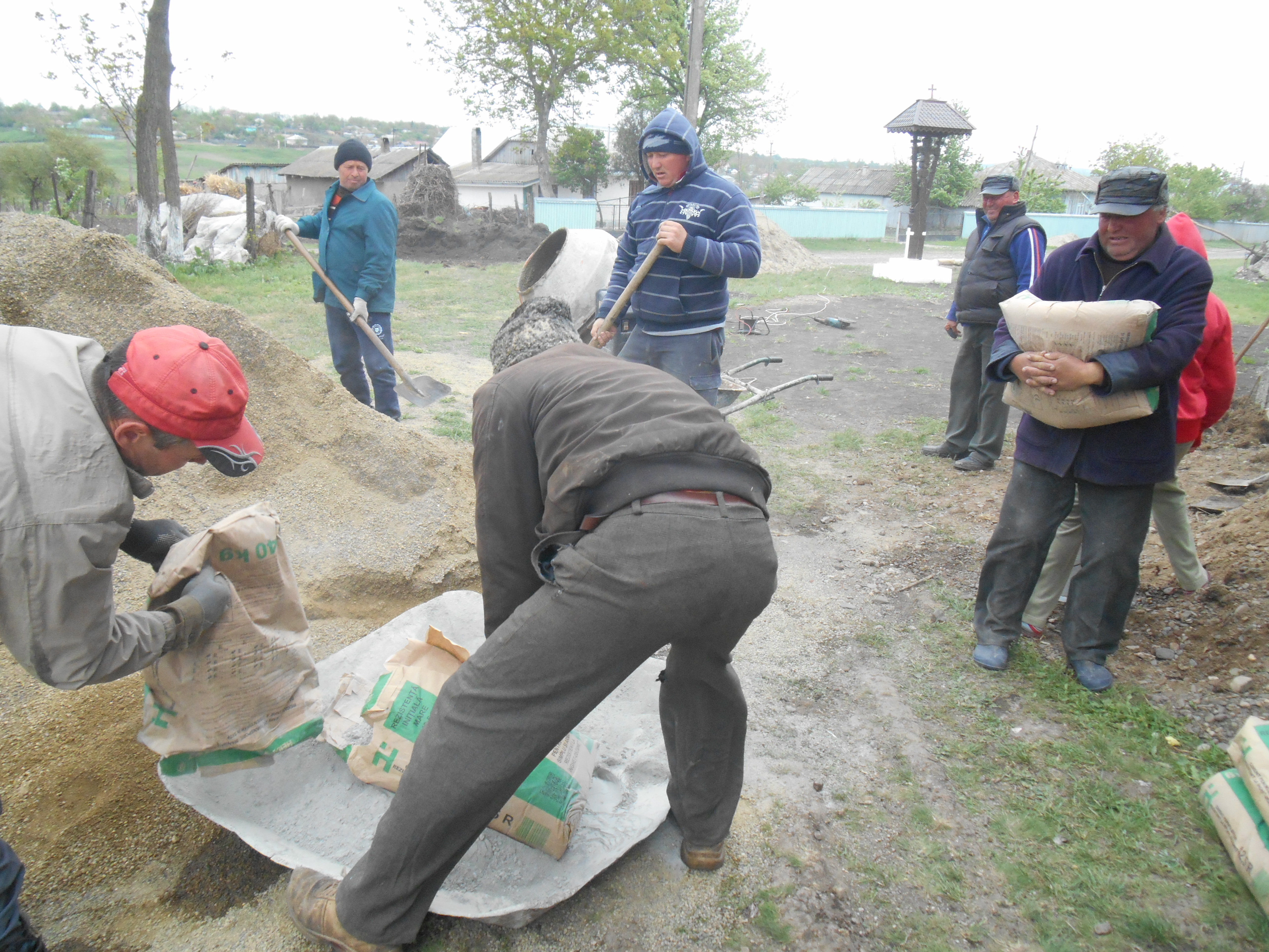 Proiectul misionar - filantropic „Împlinim vise”, în parohiile Chișcăreni și Satu-Nou