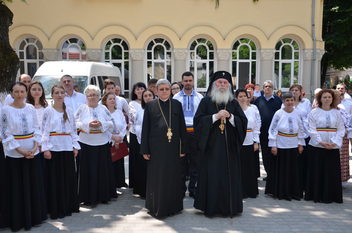 Ceremonia de dezvelire și de binecuvântare a bustului muzicologului Sabin Drăgoi