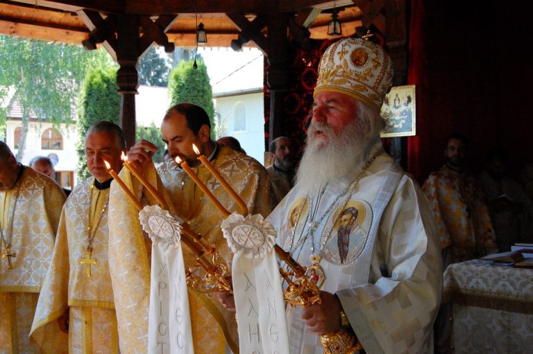Prezență arhierească la hramul Mănăstirii Românești