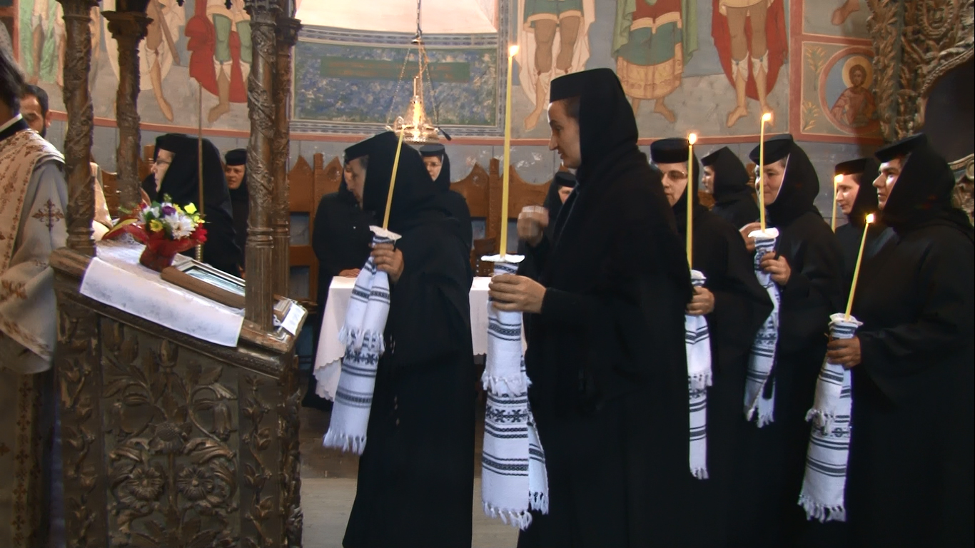 Biserica Mănăstirii Răchitoasa a fost resfinţită de doi ierarhi Biserici resfinţite în Mitropolia Moldovei şi Bucovinei (GALERIE FOTO)