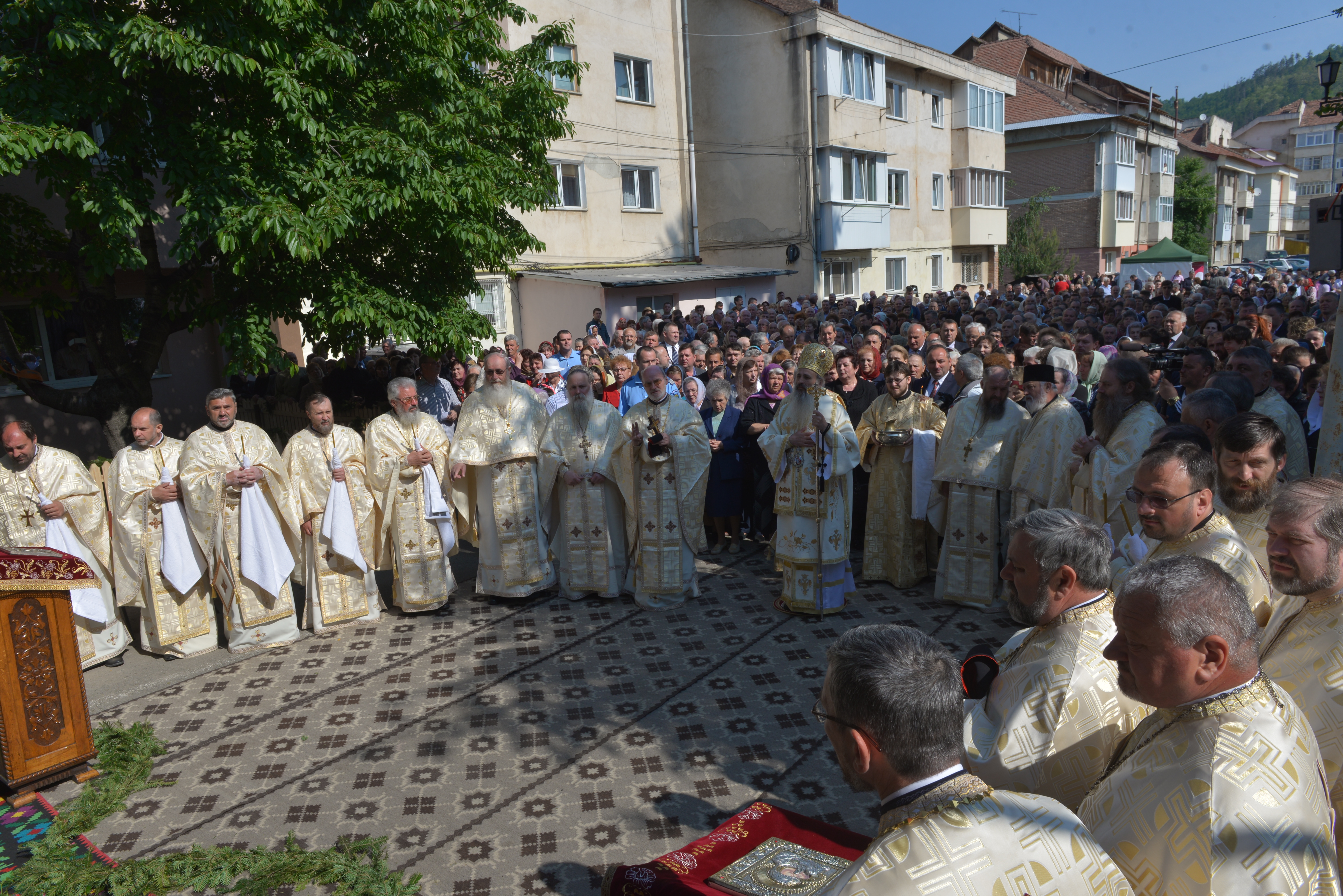 Biserica „Sfântul Haralambie” din orașul Târgu Neamț, resfințită de Mitropolitul Moldovei și Bucovinei