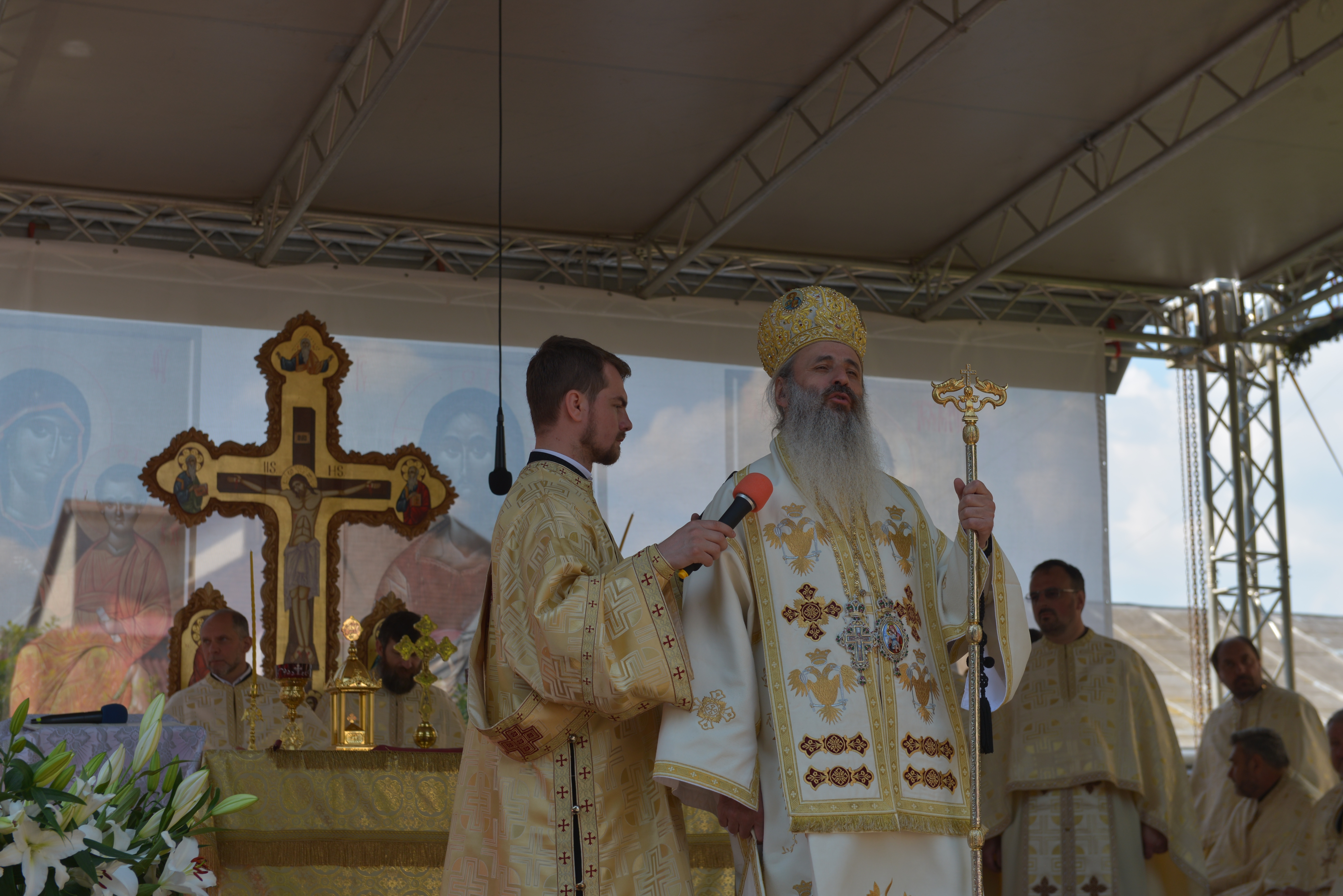 Biserica „Sfântul Haralambie” din orașul Târgu Neamț, resfințită de Mitropolitul Moldovei și Bucovinei