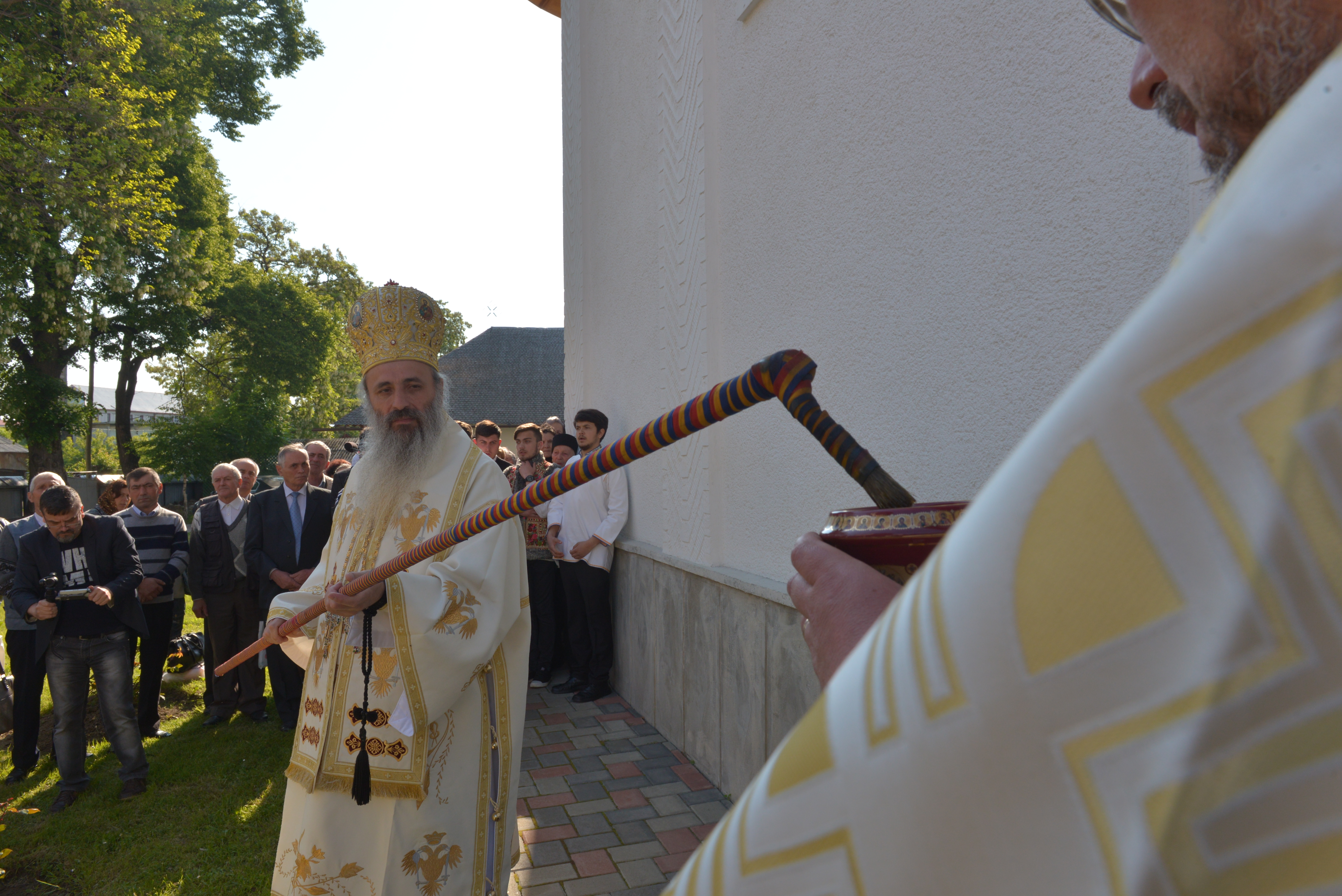 Biserica „Sfântul Haralambie” din orașul Târgu Neamț, resfințită de Mitropolitul Moldovei și Bucovinei