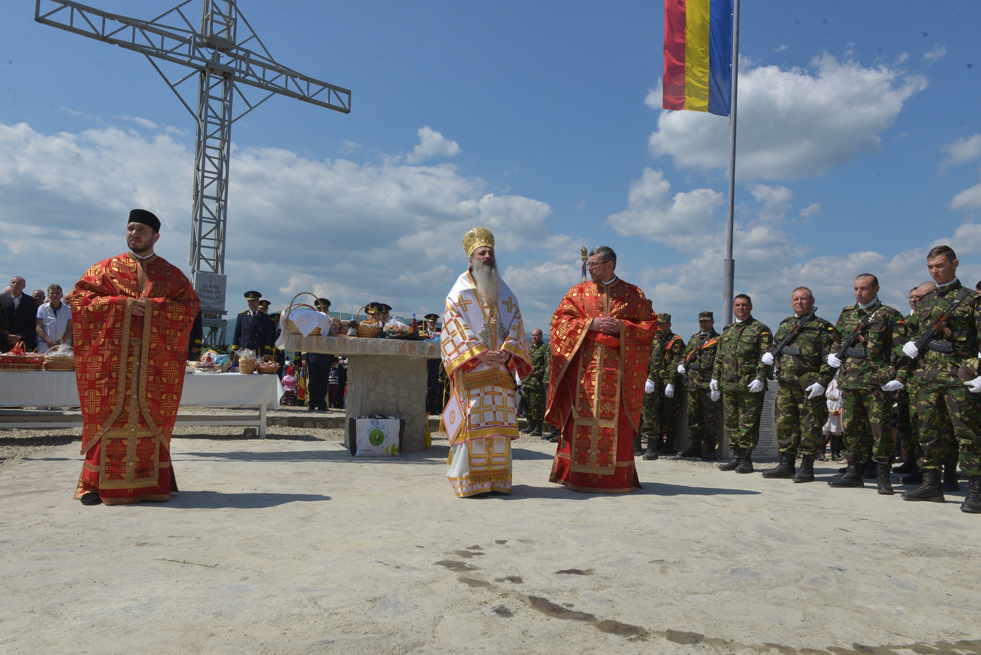 „Cei plecați la Domnul nu așteaptă de la noi decât două lucruri: milostenie pentru odihna sufletelor lor și rugăciune unită cu neuitarea”