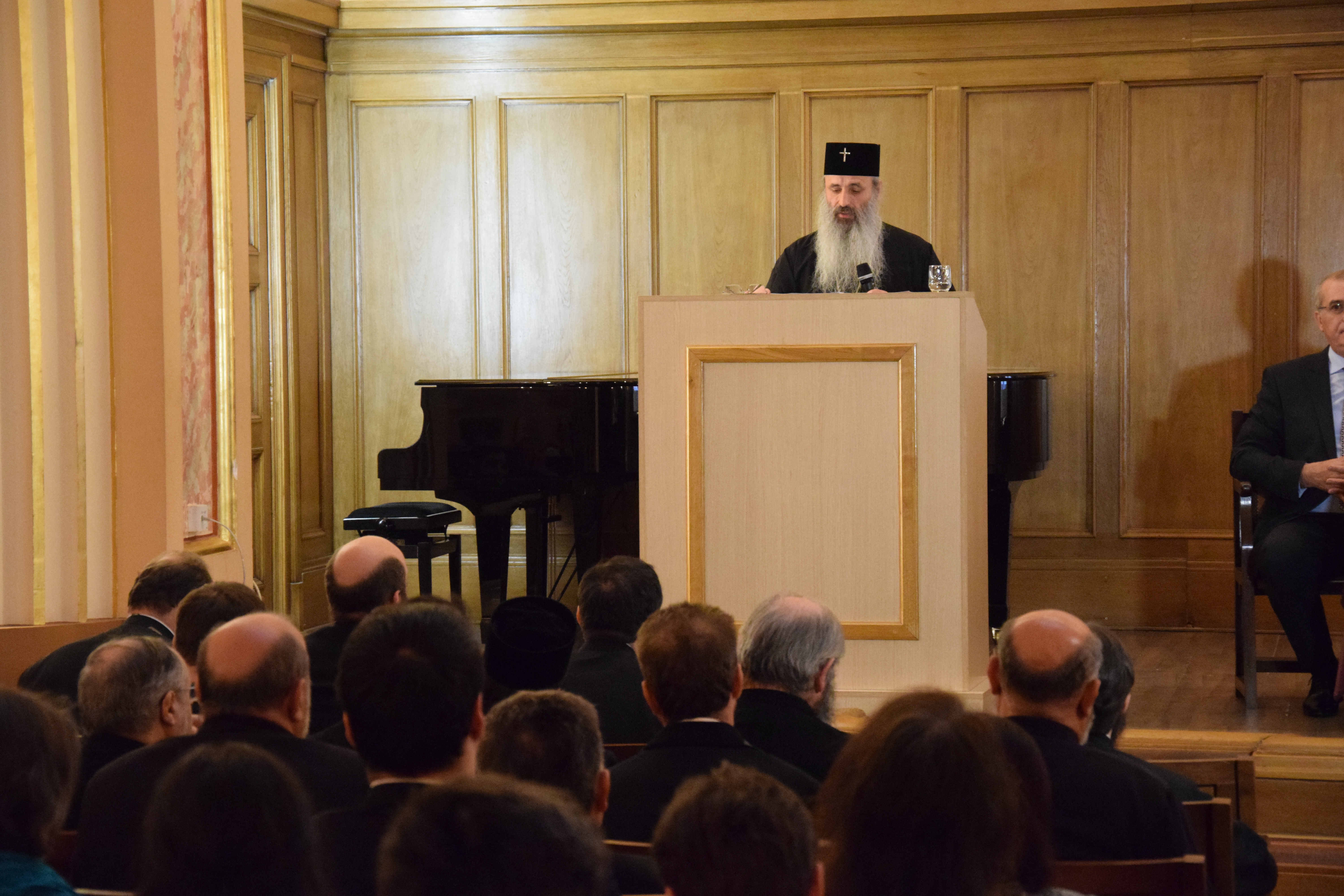 „Un model de educație integral presupune un raport de cooperare între Familie, Școală si Biserică” „Un model de educație integral presupune un raport de cooperare între Familie, Școală si Biserică”